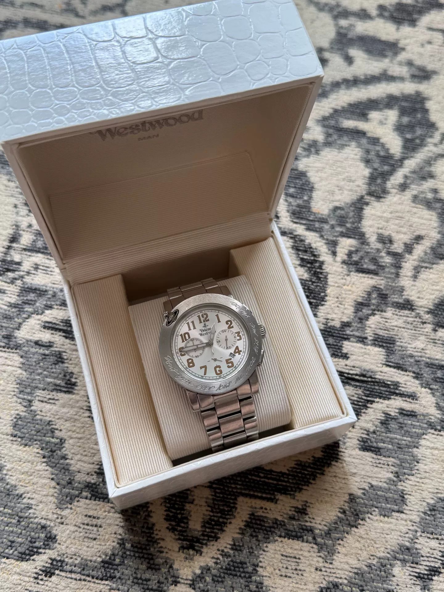 Vivienne Westwood Vivienne Westwood Elvis Silver Engraved Watch Size ONE SIZE - 1 Thumbnail