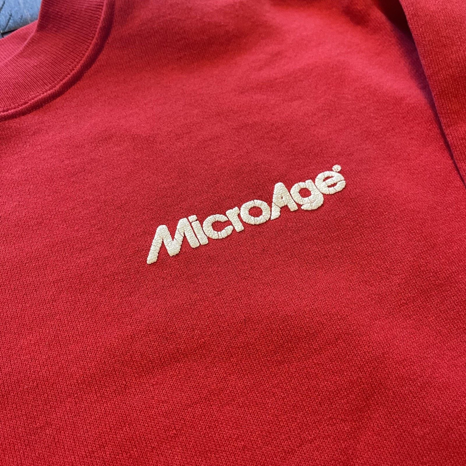 Vintage VINTAGE MicroAge Sweatshirt Mens Large Red Crewneck Pullover Size US L / EU 52-54 / 3 - 4 Thumbnail