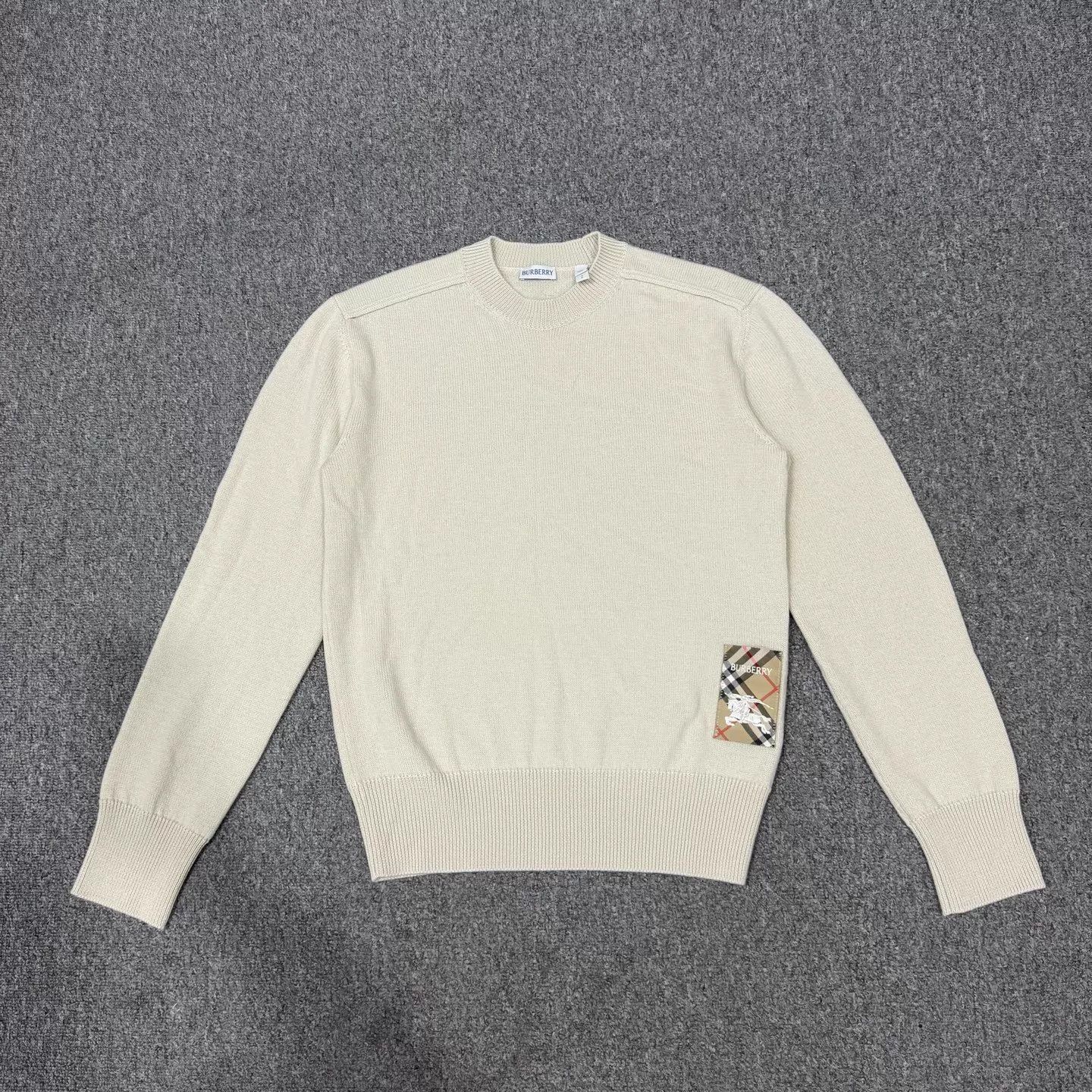 Burberry Burberry Horseferry Khaki Knit Sweatshirt S 99New Size US S / EU 44-46 / 1 - 1 Thumbnail