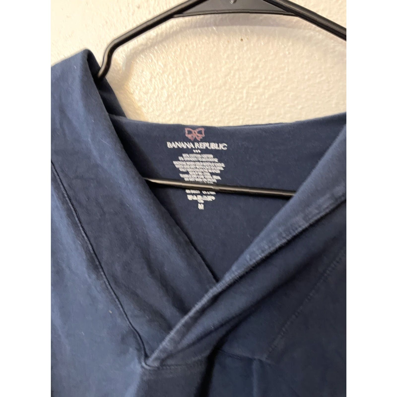 Banana Republic BANANA REPUBLIC V-Neck Hoodie Women’s Medium Navy Blue Pullover Sweater Long Sleeve Cotton Spandex Size M / US 6-8 / IT 42-44 - 2 Thumbnail