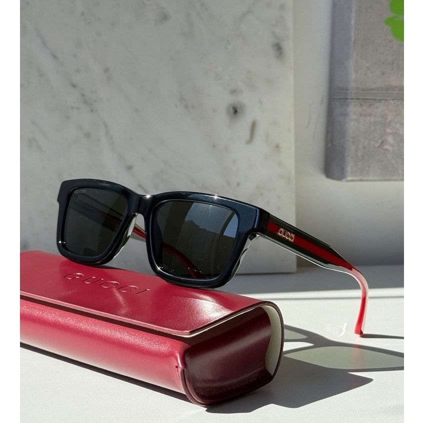 Gucci NEW Gucci GG1869S Black Squared Sunglasses $515 Size ONE SIZE - 2 Thumbnail