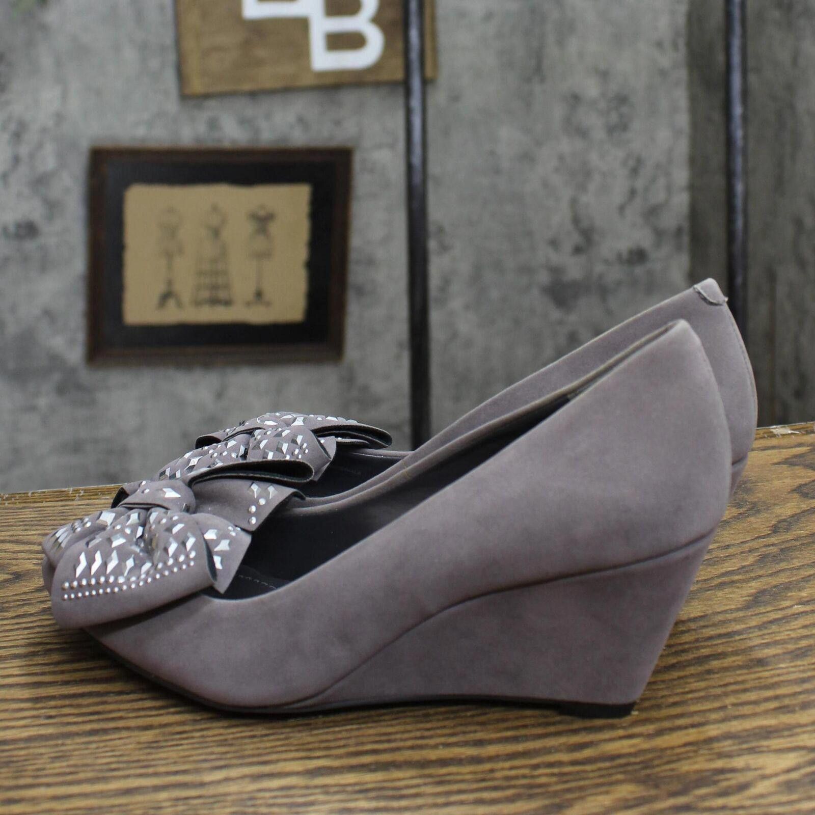 BCBGeneration BCBGeneration Suede Bow Wedge Heels 1673d196985af3 Gray 6M Size US 6 / IT 36 - 2 Thumbnail