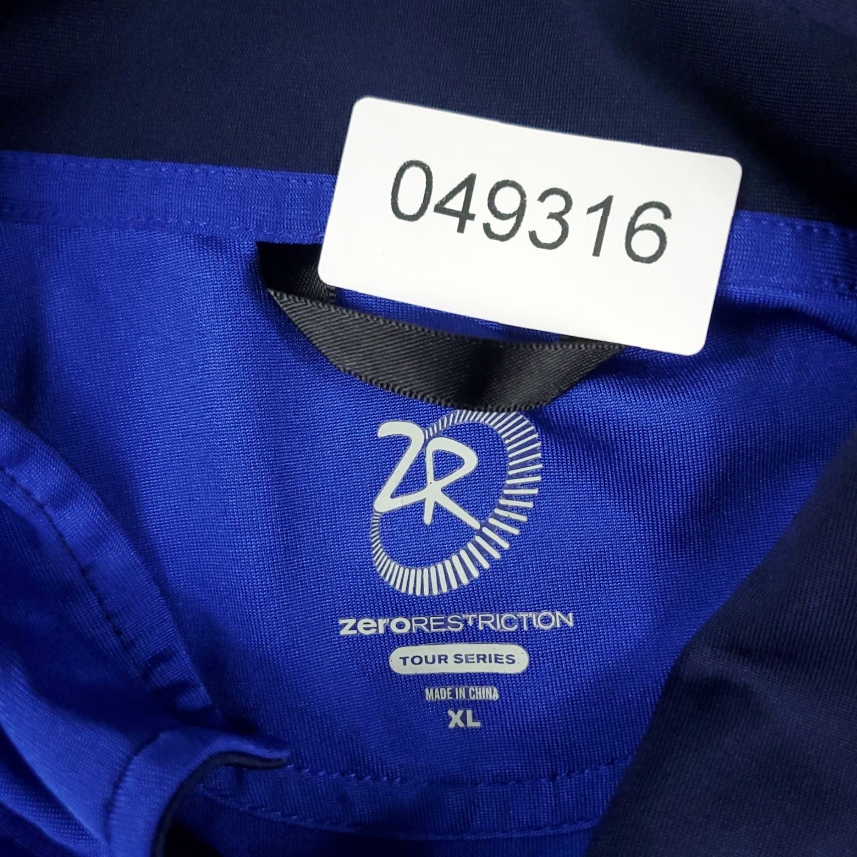 Vintage Zero Restriction Polo Shirt Mens XL Blue Polo Shirt XL Mens Blue Golf Casual Short Sleeve Button Collar Logo Size US XL / EU 56 / 4 - 6 Thumbnail