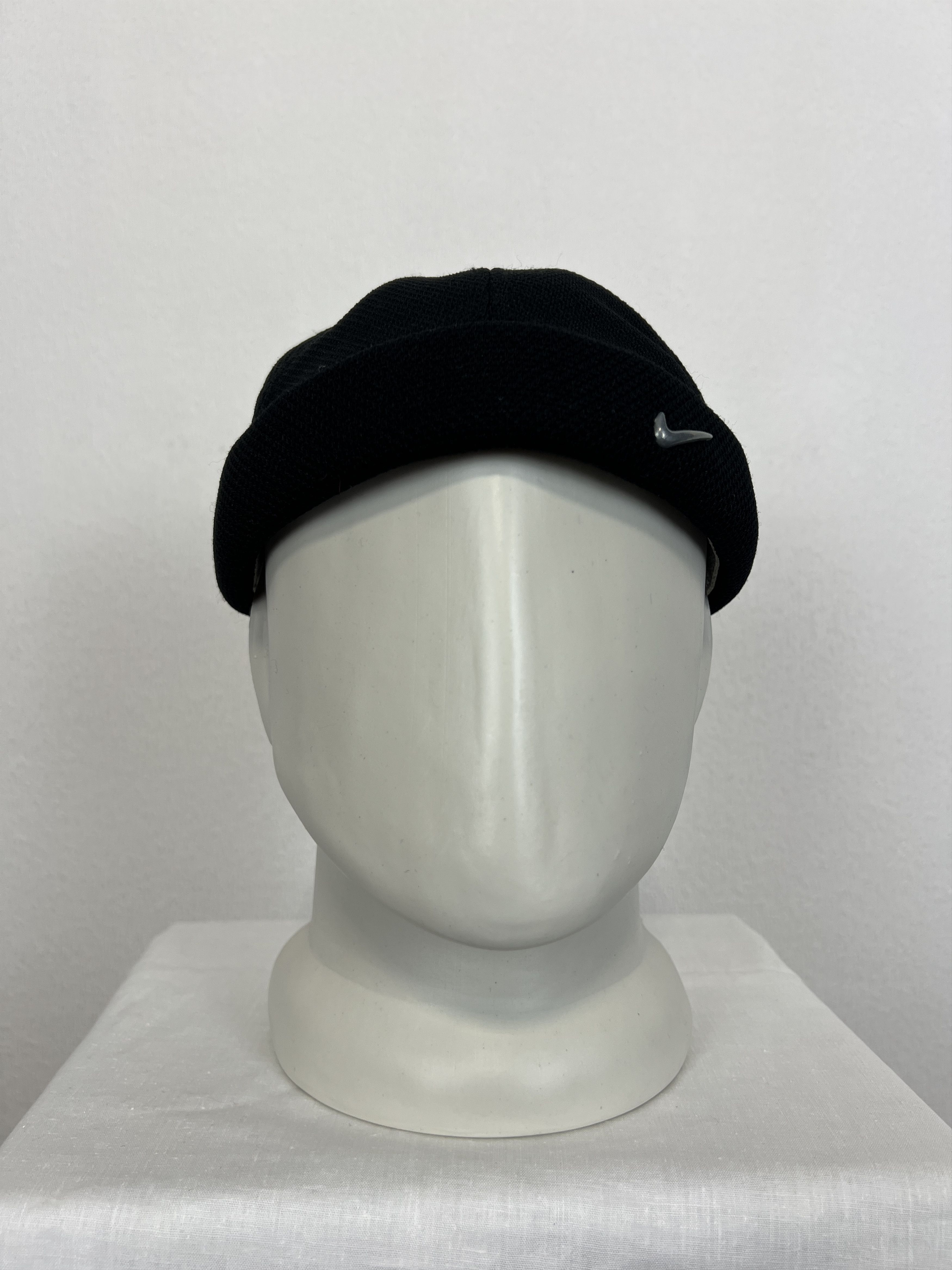 Nike Vintage Beanie Small Center Swoosh Hat Cap Rare Adult Size ONE SIZE - 2 Thumbnail