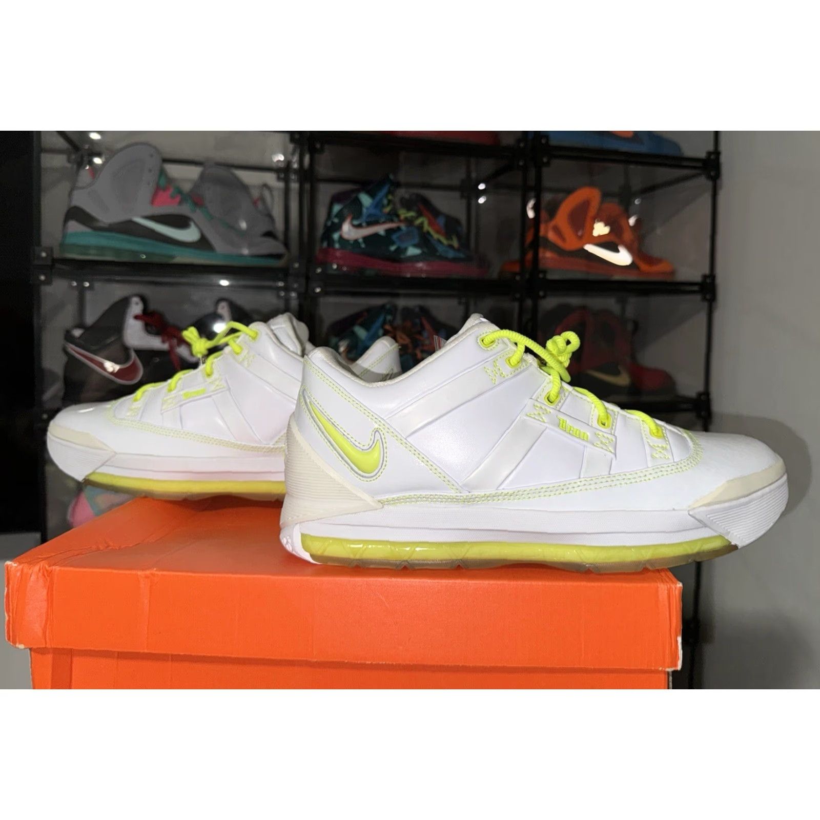Nike Nike LeBron 3 Four Horsemen White Volt PE Promo Sample Sneaker 10.5 Mens RARE Size US 11 / EU 44 - 2 Thumbnail