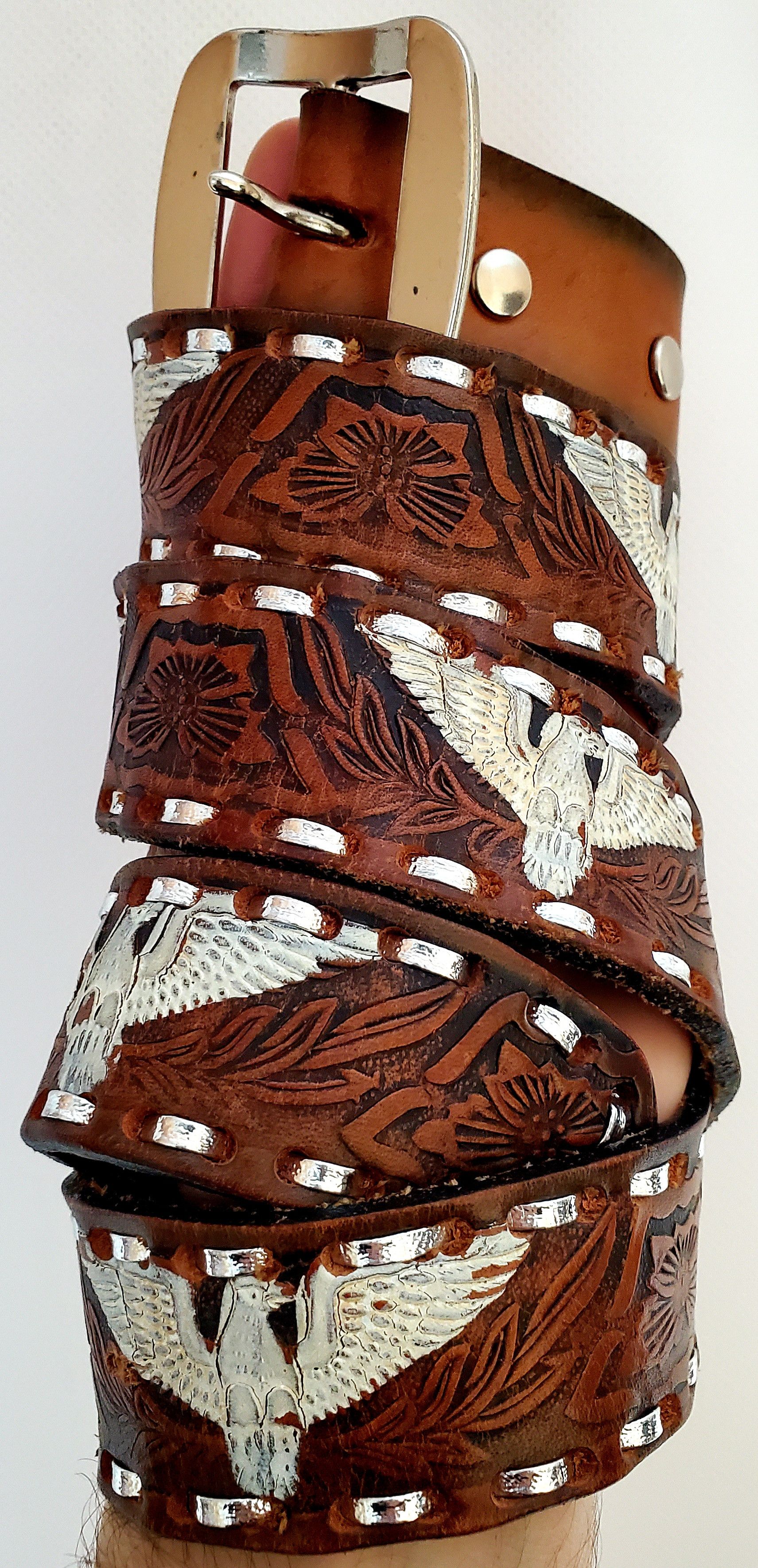 Etro × Genuine Leather × Japanese Brand Vintage Etro leather belt length 107 cm perfect condition Size 36 - 1 Thumbnail