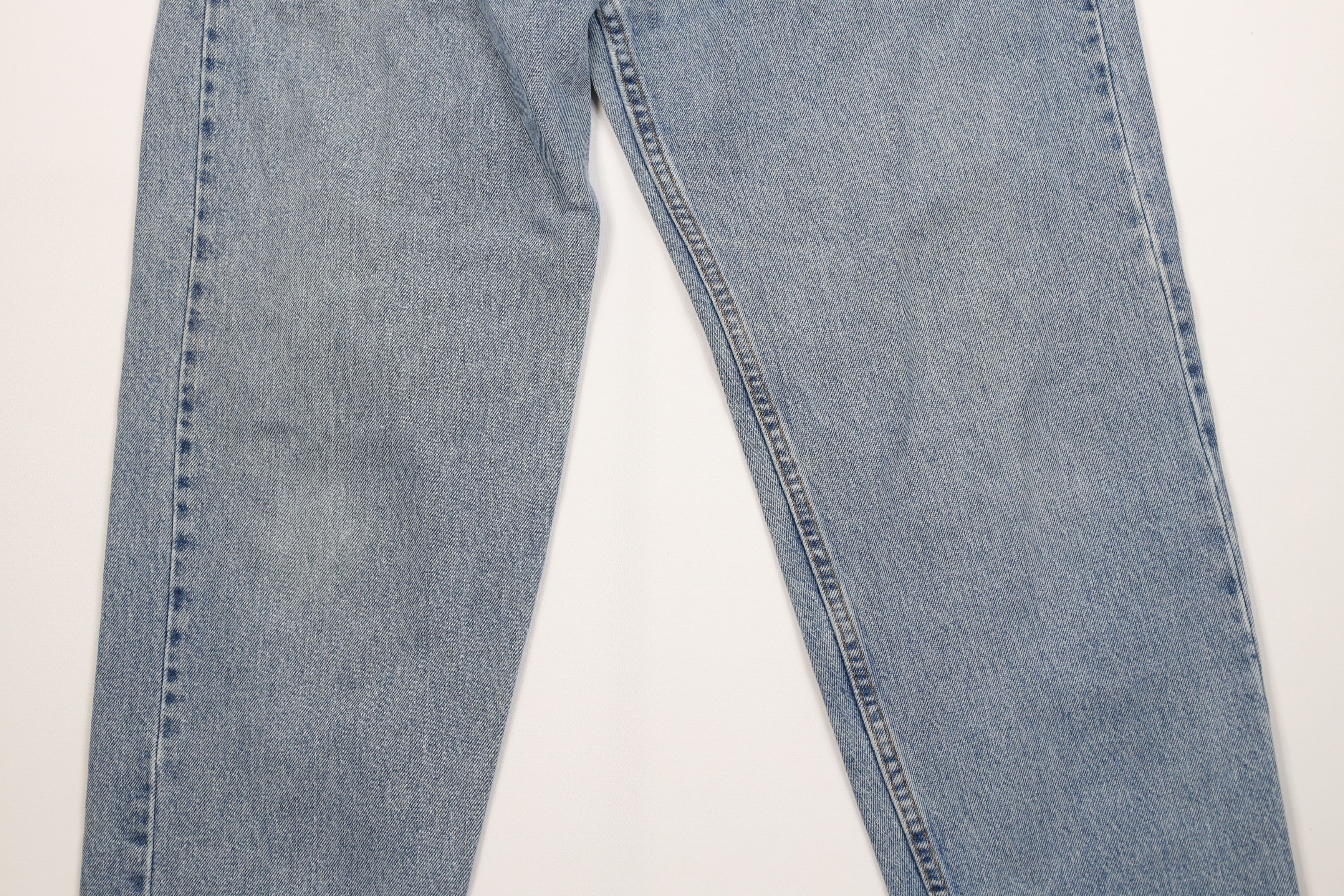 Levi's Vintage 90s Levis 560 Loose Fit Tapered Leg Denim Jeans Size US 32 / EU 48 - 3 Thumbnail