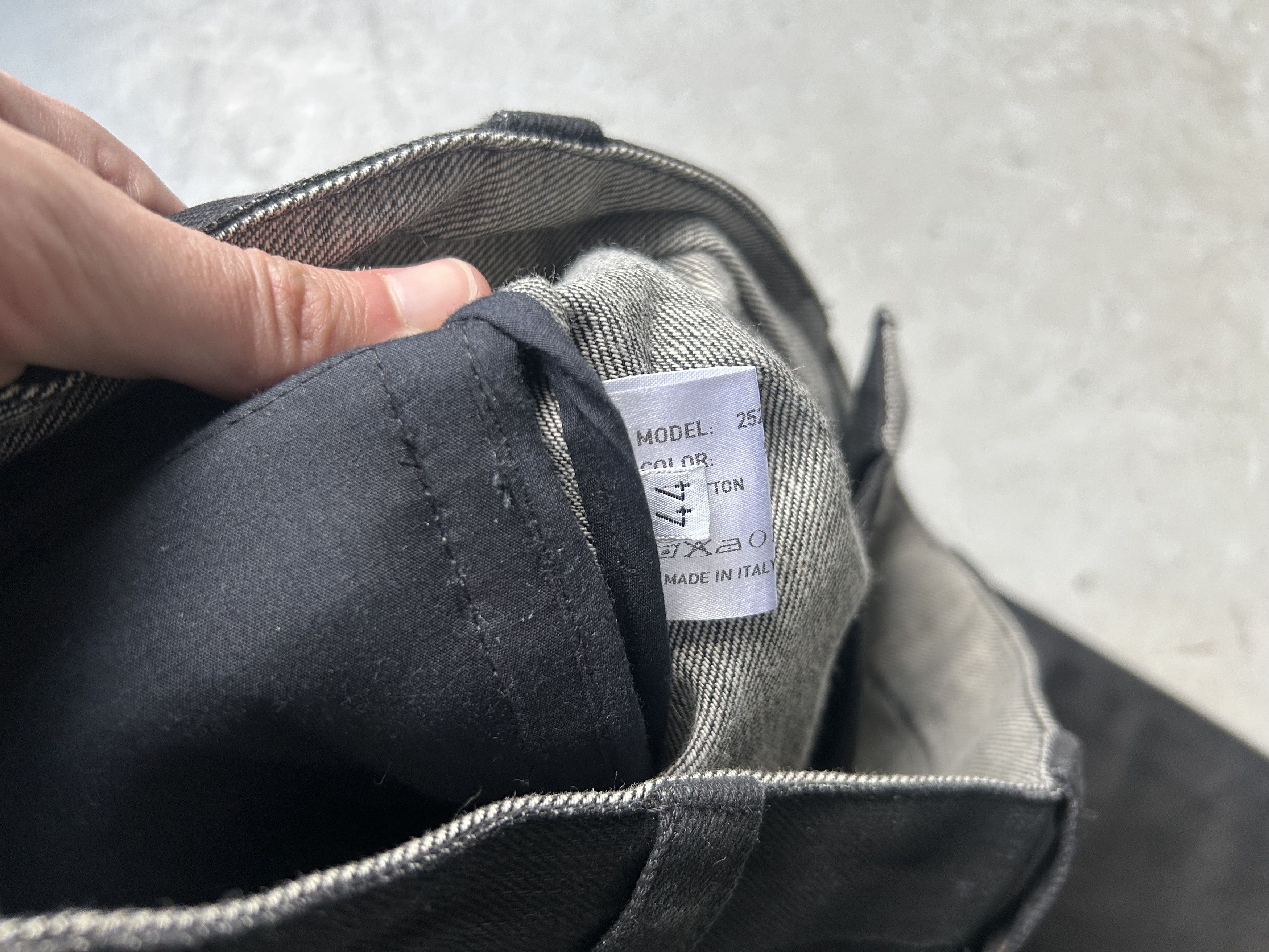 Denis Simachev Denis Simachev Black J Cut Denim Size US 28 / EU 44 - 4 Thumbnail