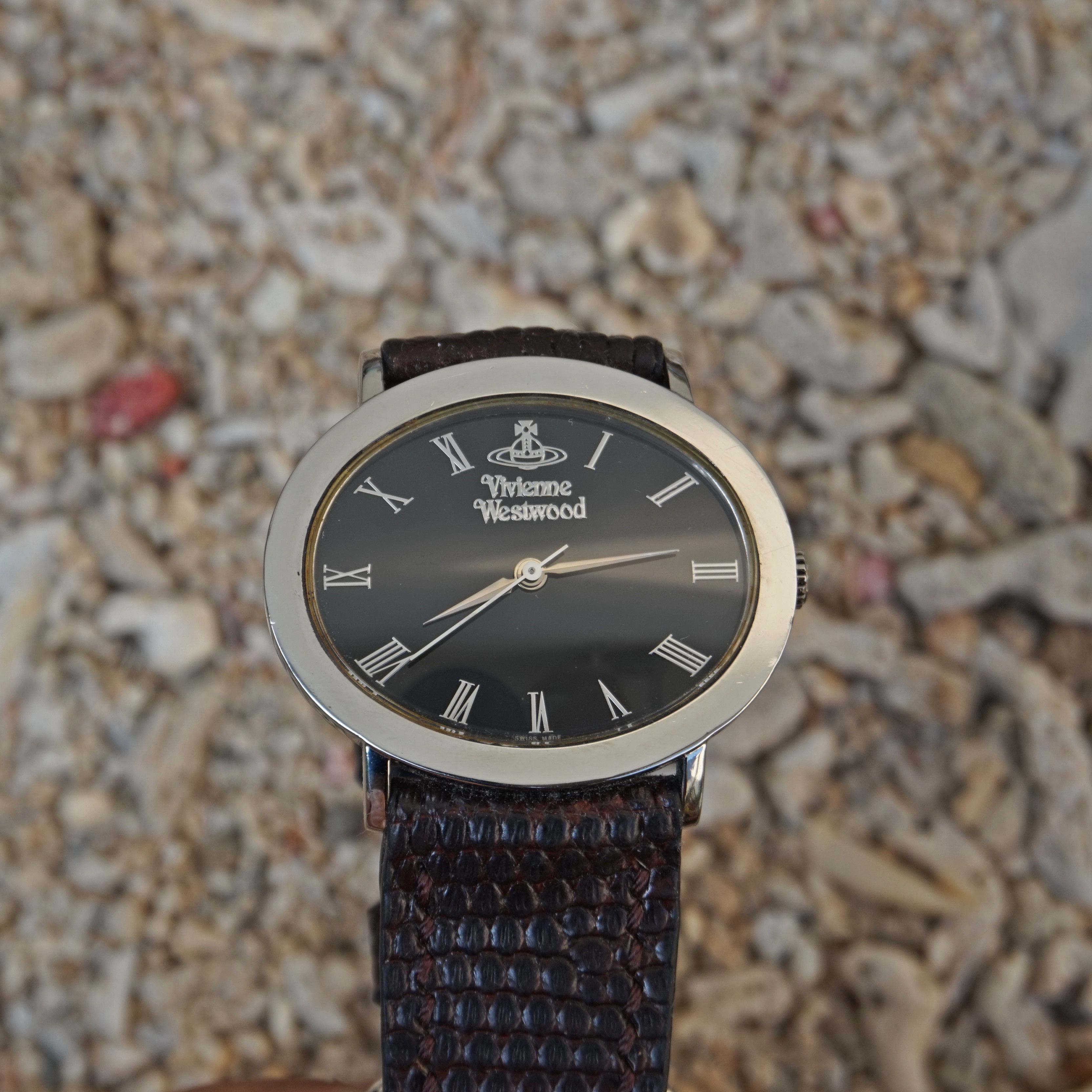 Vivienne Westwood 90s Vivienne Westwood Oval Watch Swiss Made Size ONE SIZE - 1 Thumbnail