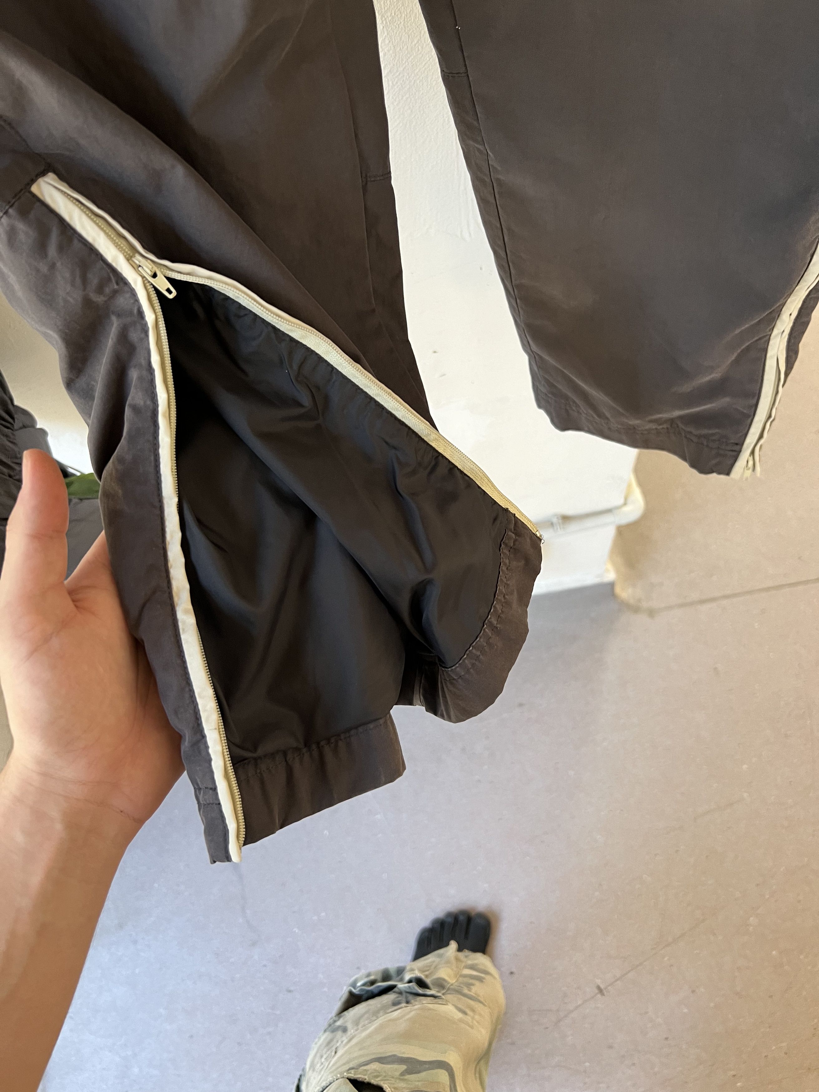 Nike Nike Symmetric Minimal Baggie Vintage Sport Nylon Pants Size US 32 / EU 48 - 3 Thumbnail