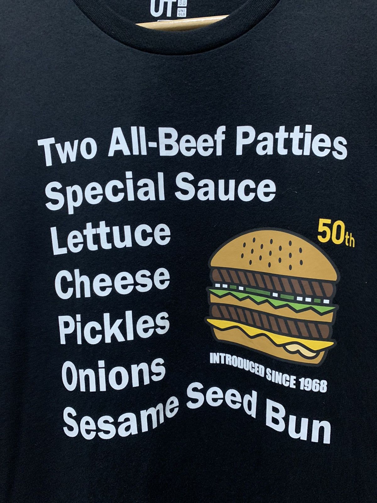 Uniqlo Uniqlo UT Mc Donald's 50th Anniversary Big Mac Graphic Tee Size US L / EU 52-54 / 3 - 5 Thumbnail