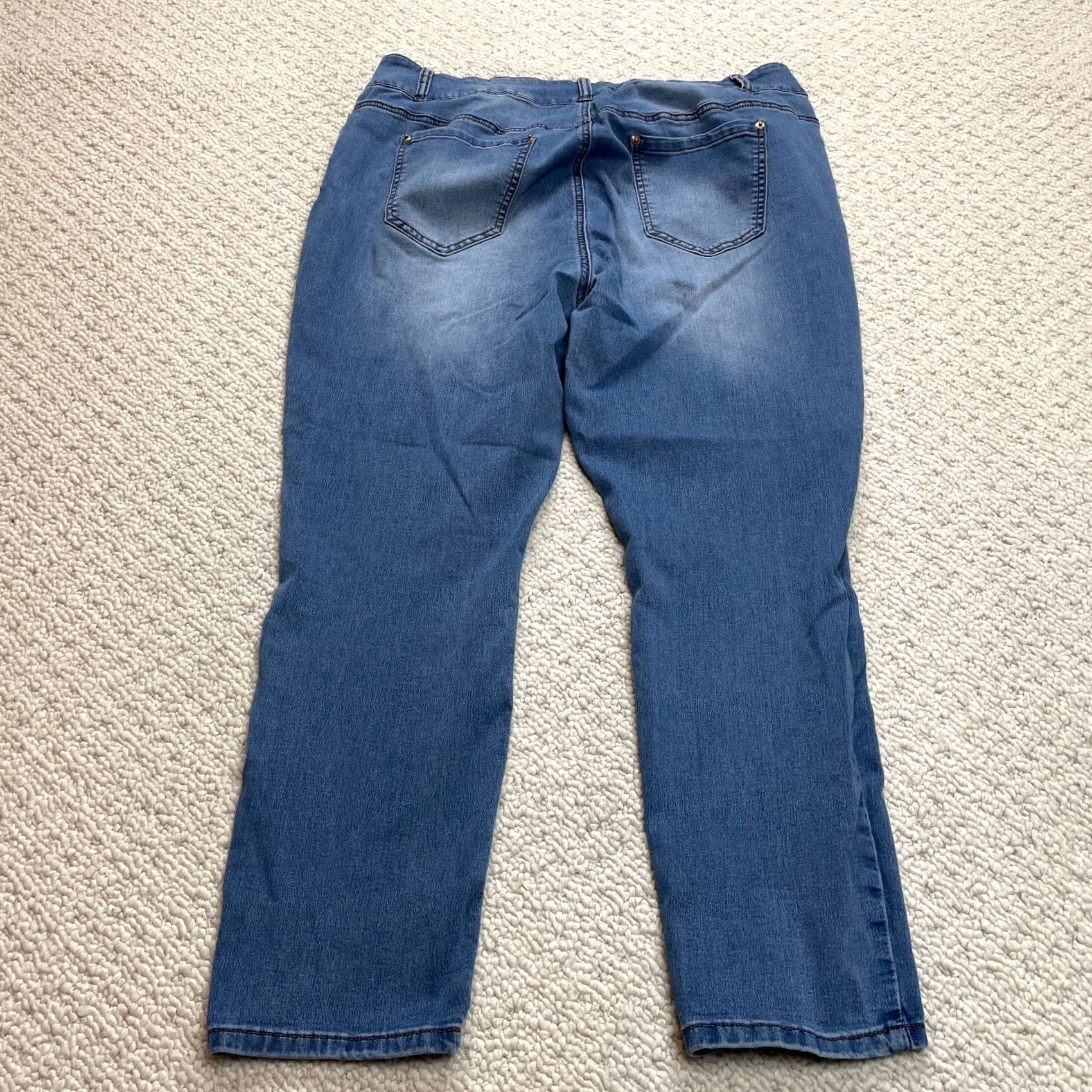 Market Thread Market Jeans Womens Plus 22 Blue Denim Dark Wash 2 Button Stretch 28in Inseam 38in Waist High Rise Straight Pants Mens? (Note: Re-check gender) Size 40" / US 18 - 2 Thumbnail