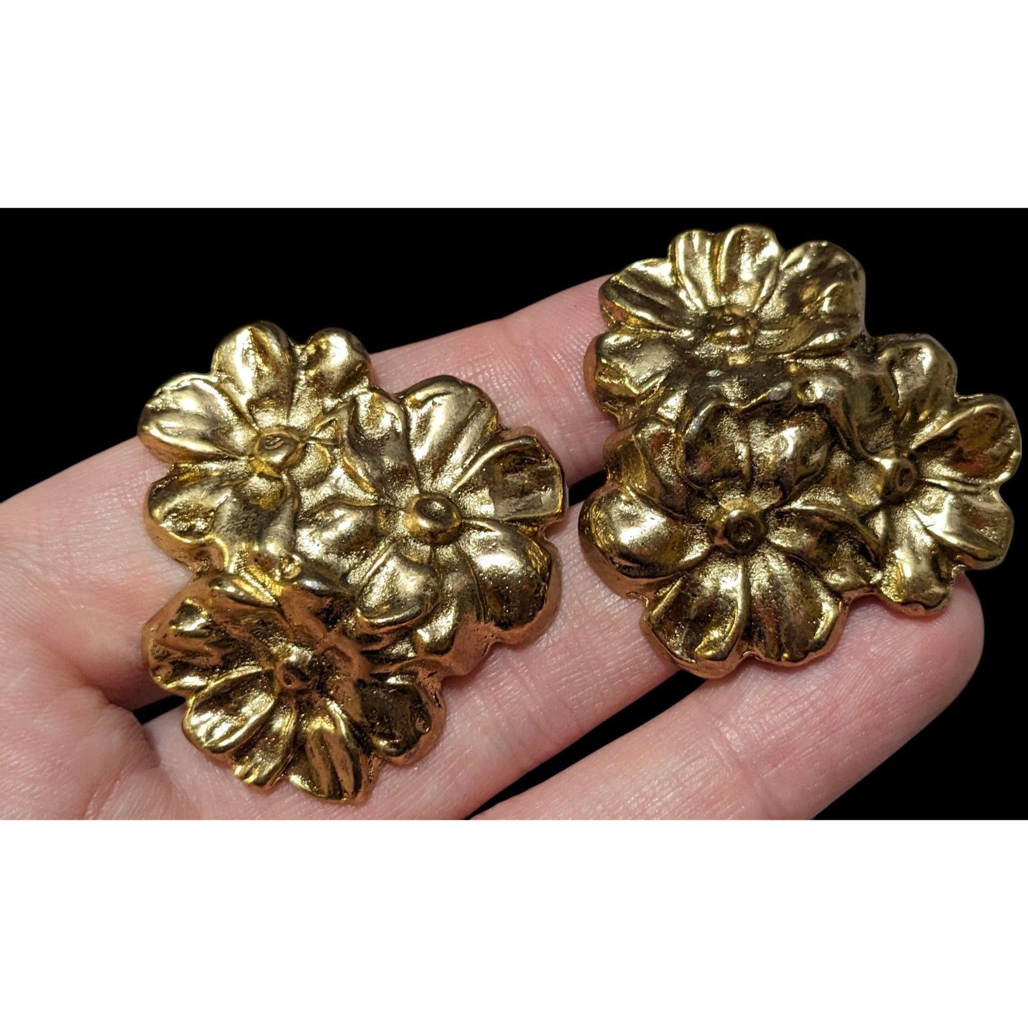 Other Vintage Cottagecore Large Floral Gold Tone Pins (2) Size ONE SIZE - 3 Thumbnail