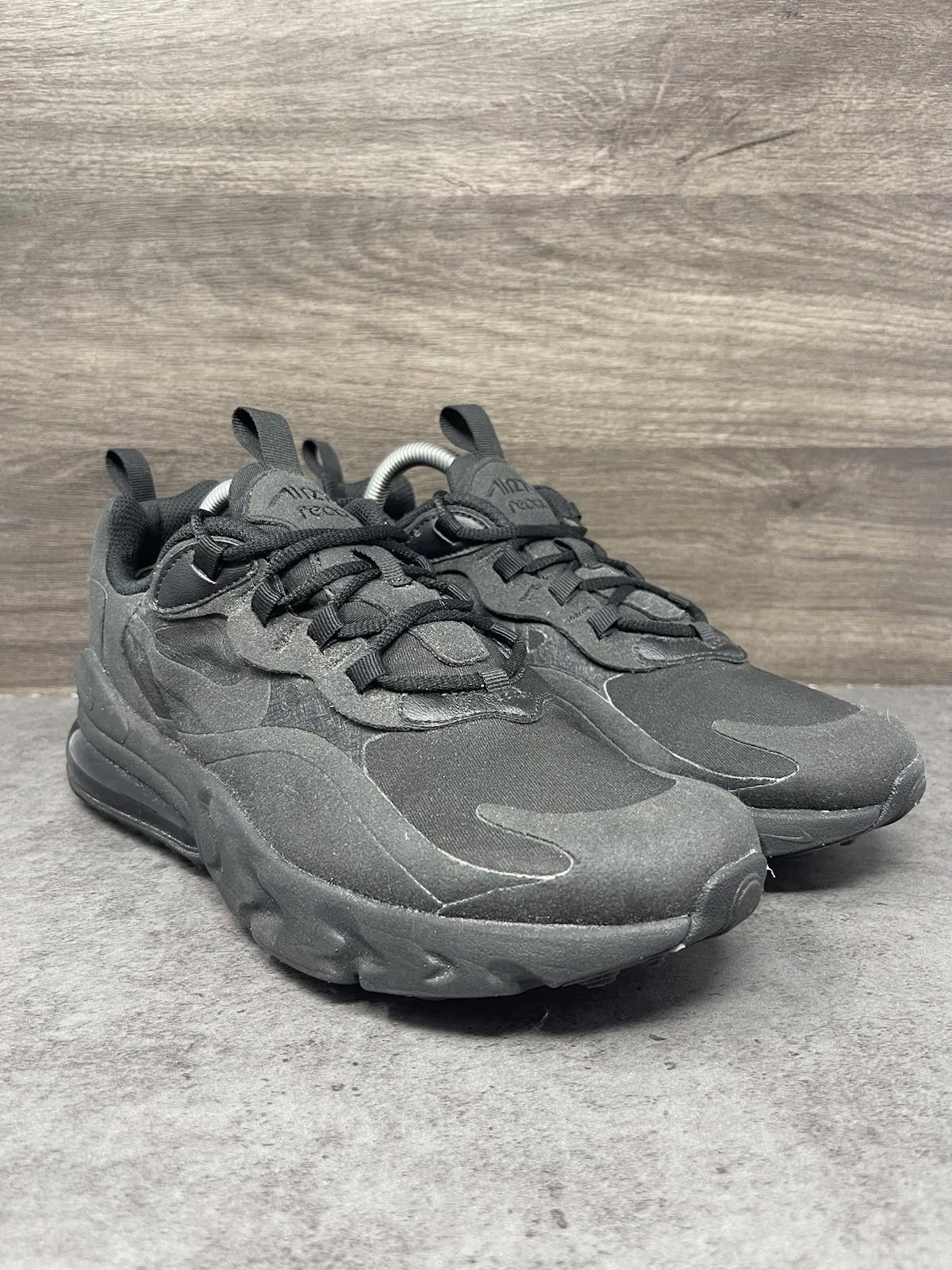 Nike Nike Air Max 270 React Sneakers Kids Size 7 GS Running Shoes Size US 7 / EU 40 - 4 Thumbnail