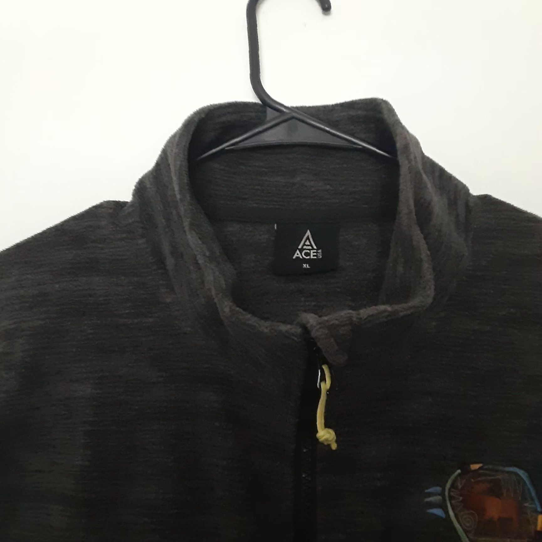 Vintage ACE LOLO PASS Fleece Vest Adult XL Gray Zip Stand-Up Embroidered Logo Zipper Classic Fit Long Description: vest not needed per rules - produce concise Size US XL / EU 56 / 4 - 4 Thumbnail