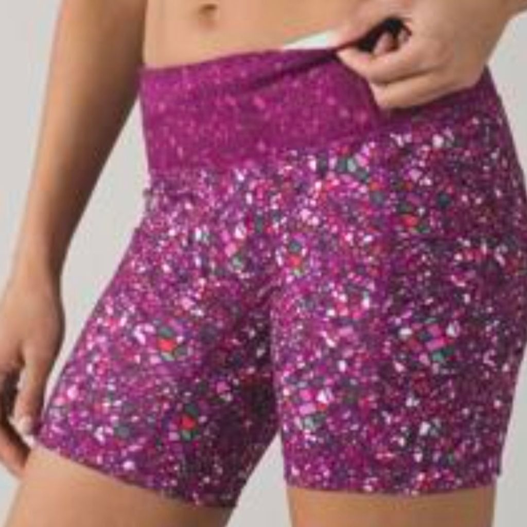 Lululemon Lululemon speed track shorts size 4 Size 27" / US 4 / IT 40 - 8 Thumbnail