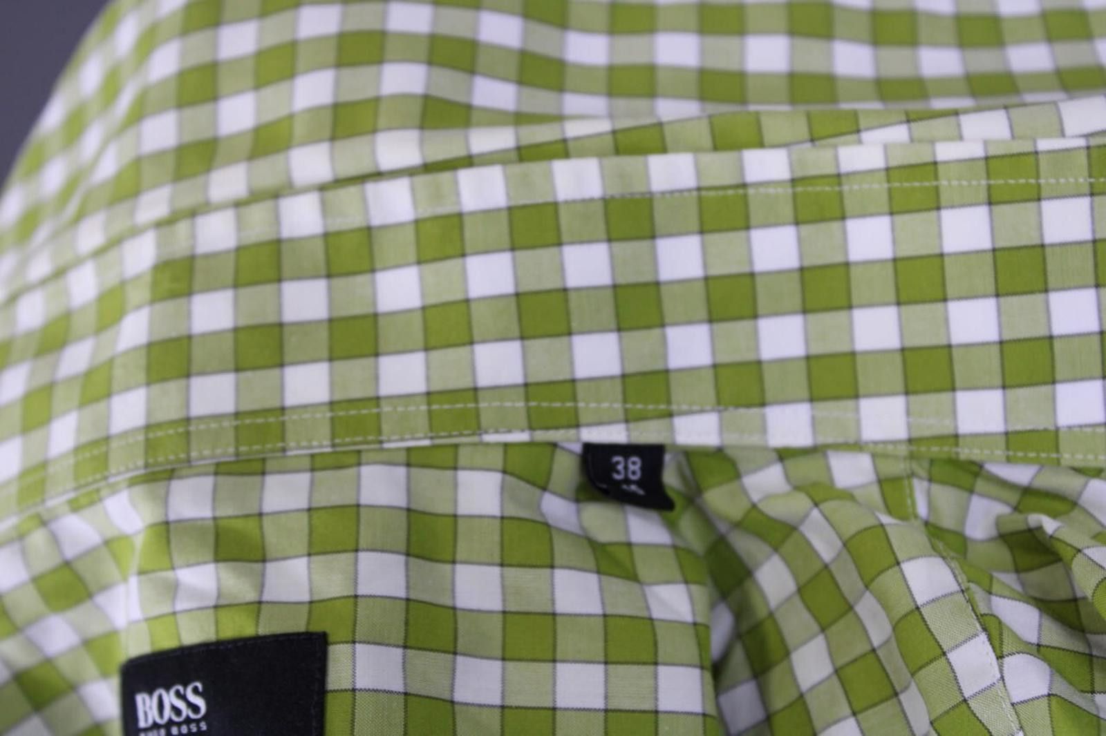 Hugo Boss Hugo Boss Slim Fit Button Down Green Shirt Size 38 / 15 Size US L / EU 52-54 / 3 - 12 Thumbnail