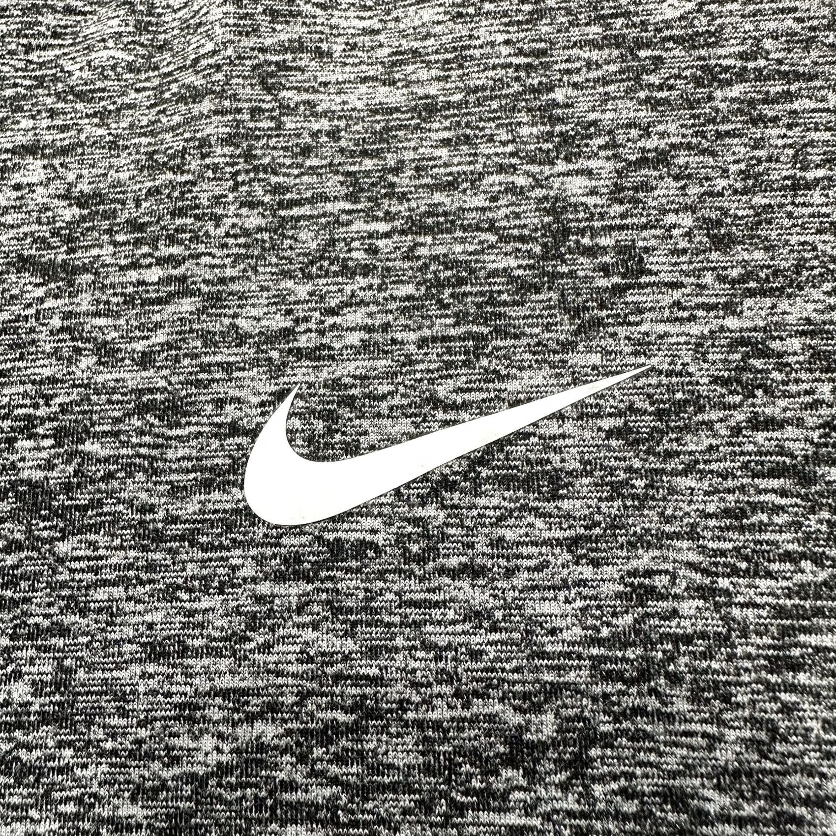 Nike Nike Dri-Fit Element 1/2 Zip Top Womens M Gray Heather Pullover 897021-011 Size M / US 6-8 / IT 42-44 - 7 Thumbnail