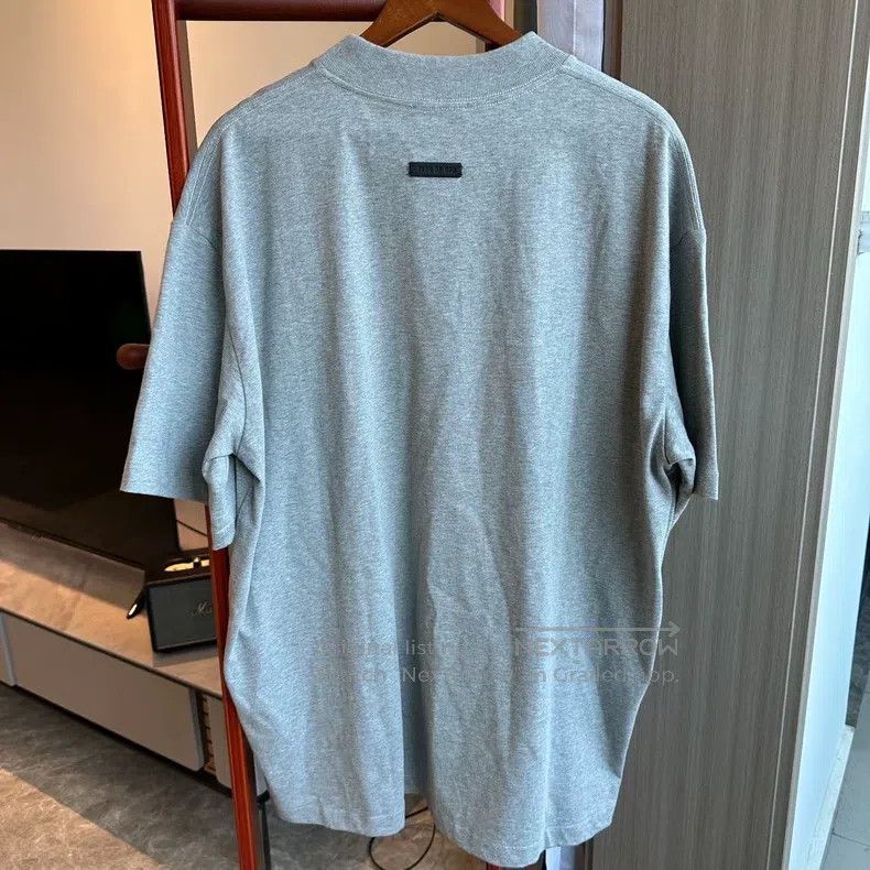 Balenciaga Balenciaga Reversed embroidery pink logo short-sleeved T-s Size US M / EU 48-50 / 2 - 7 Thumbnail