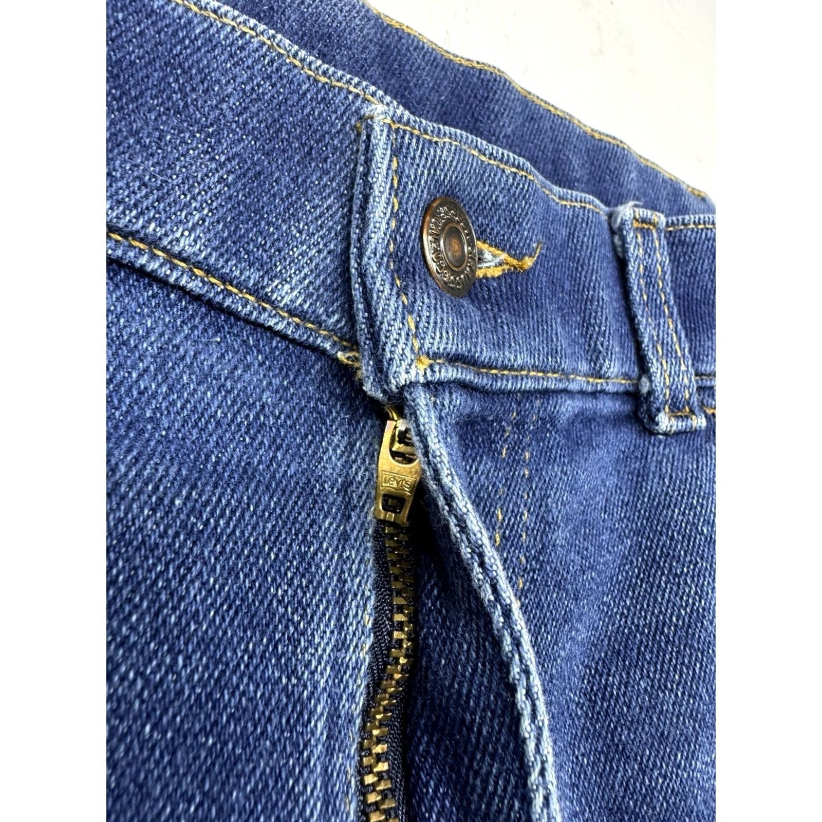 Levi's VINTAGE Levi's 549 Jeans Blue Tab Denim Mens 34x26 80s 1986 Made In USA Straight High Rise Denim Jeans Men USA 80s Retro Classic Size US 34 / EU 50 - 3 Thumbnail