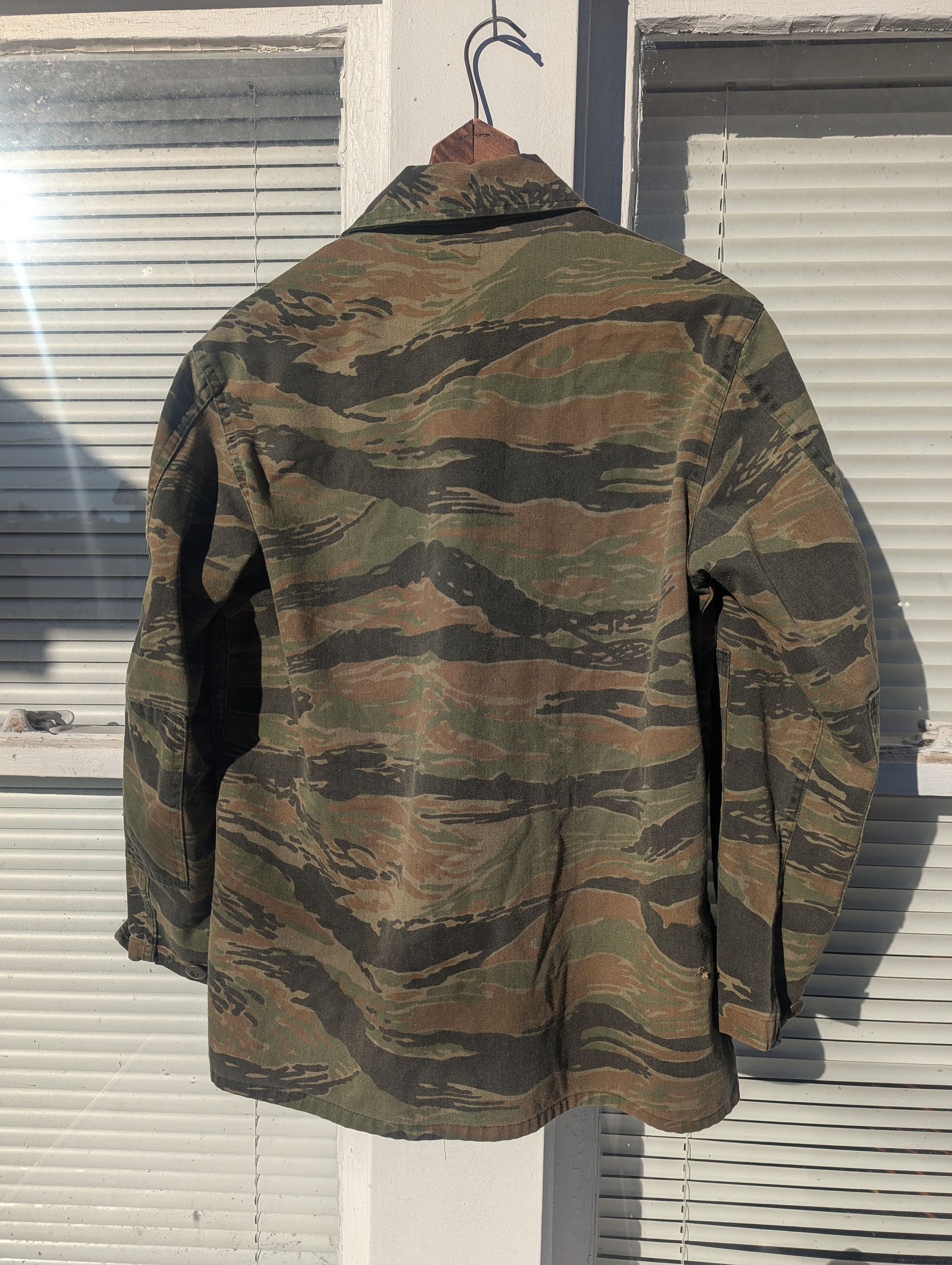 Vintage 80s Slant Pocket tiger stripe camo shirt Size US S / EU 44-46 / 1 - 3 Thumbnail