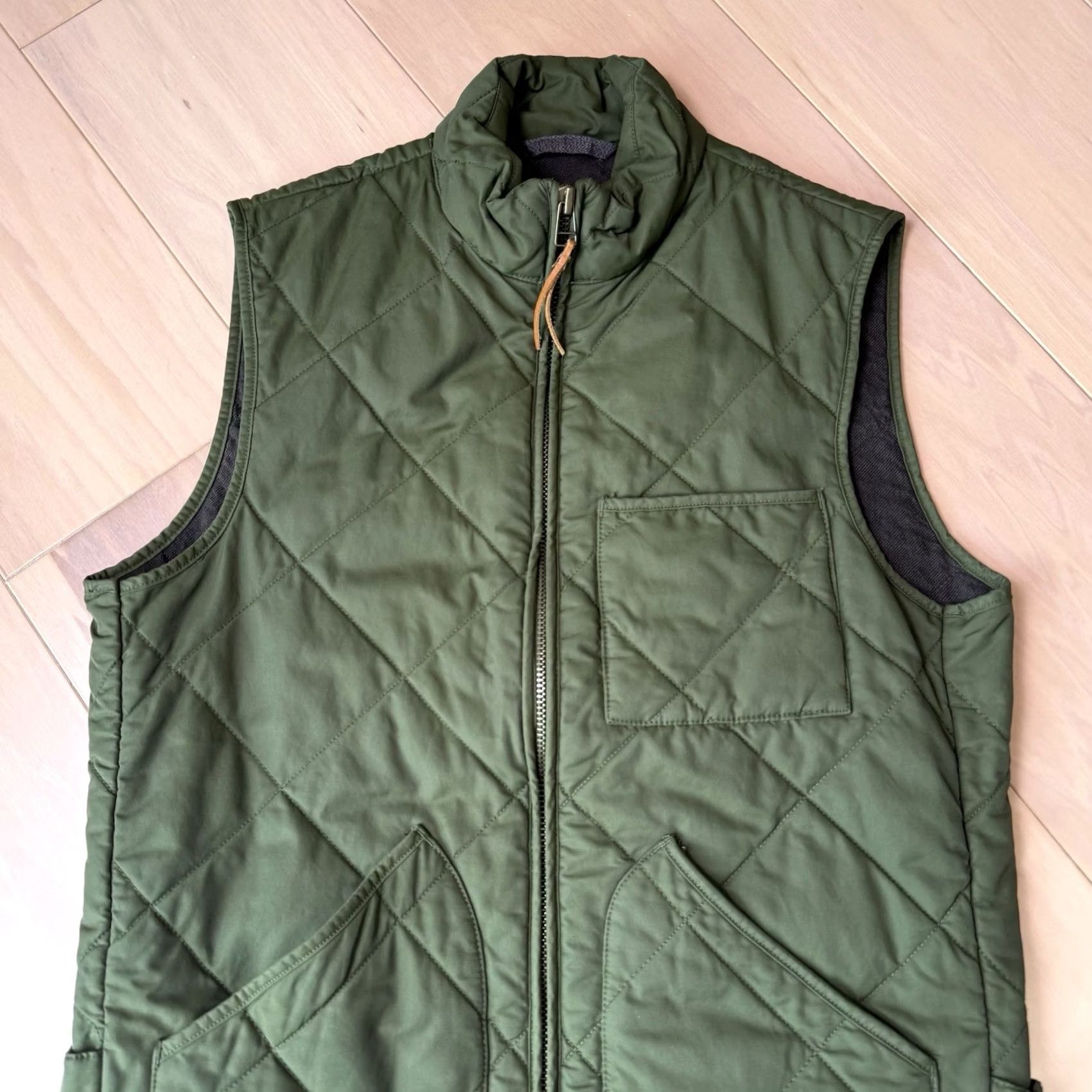 J.Crew J.CREW Sussex Quilted Vest XS Green Full Zip Outerwear Minimalist Streetwear Vest (J.CREW) XS Green Quilted Full Zip Casual Outdoor Mens Size US XS / EU 42 / 0 - 4 Thumbnail