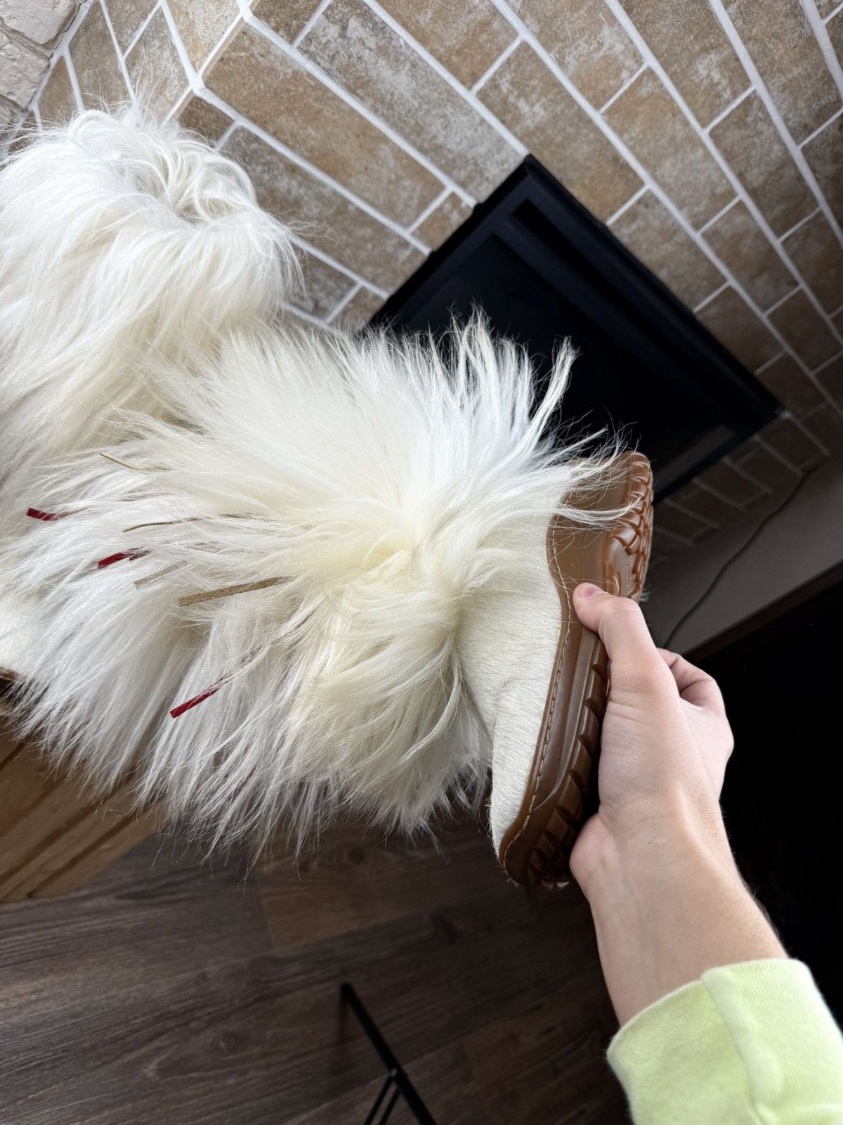 Vintage Vintage Y2K White Fluffy Fur Yeti Fuzzy Snow Boots Size US 8 / IT 38 - 10 Thumbnail