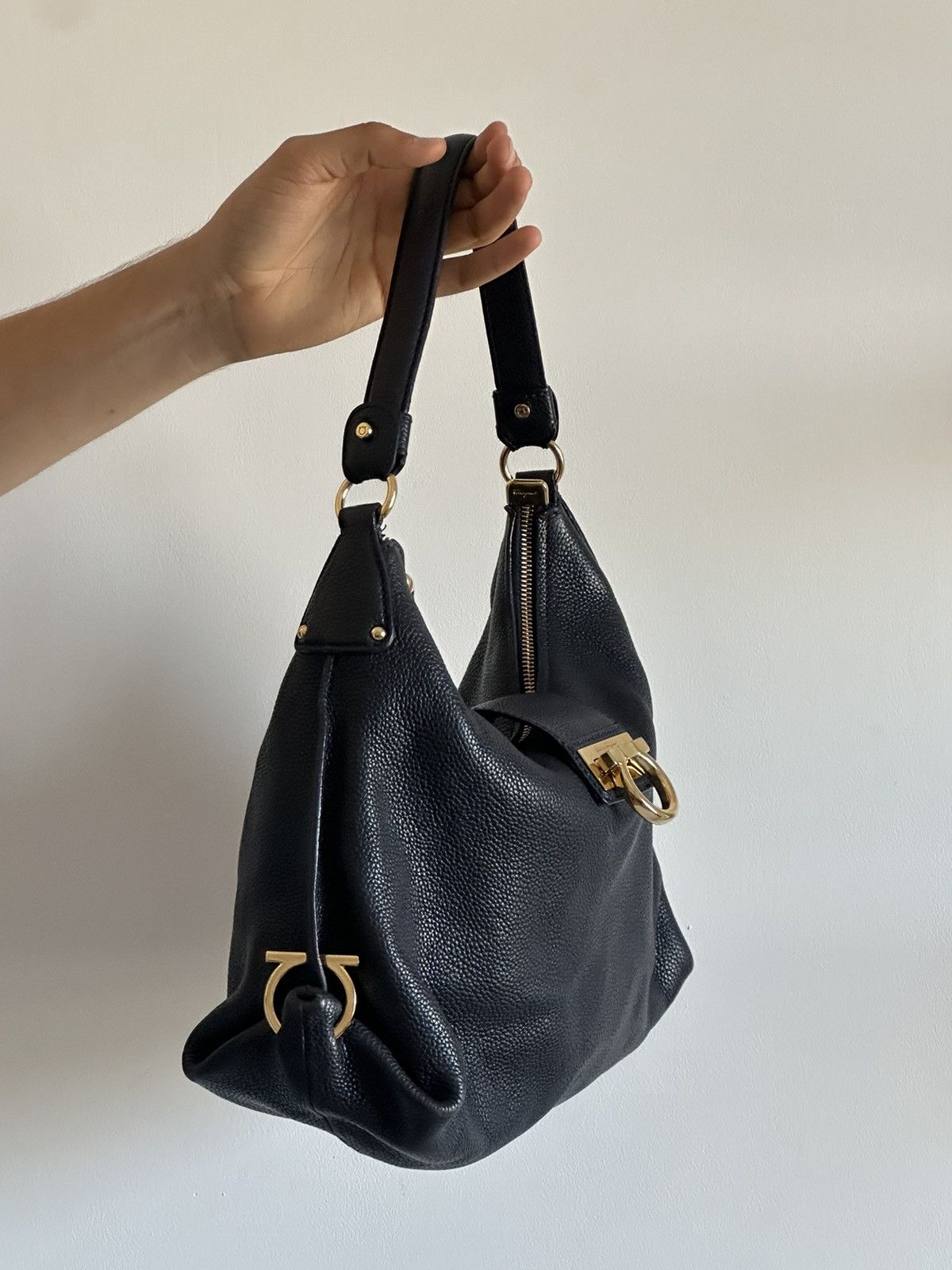 Salvatore Ferragamo Salvatore Ferragamo Blue Pebbled Leather Gancini Hobo Bag Size ONE SIZE - 3 Thumbnail