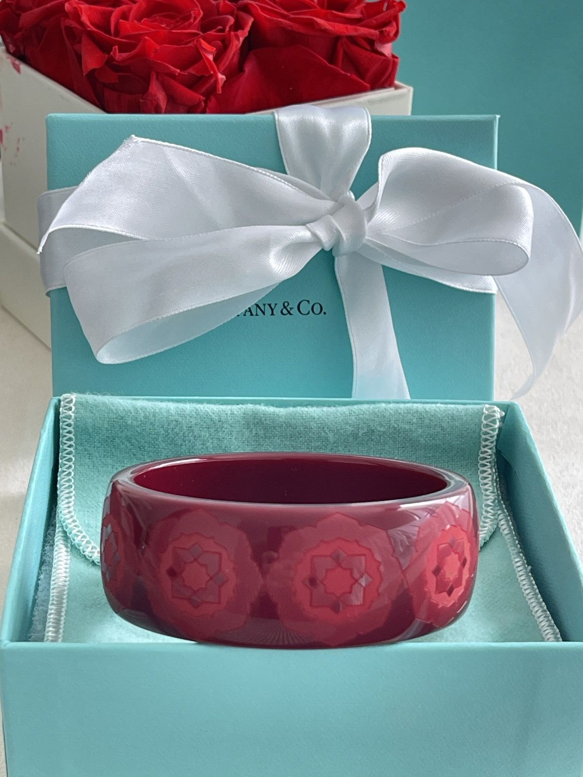 Tiffany & Co. TIFFANY & CO. RESIN PALOMA PICASSO RED ZELLIGE BANGLE $745 Size ONE SIZE - 12 Thumbnail