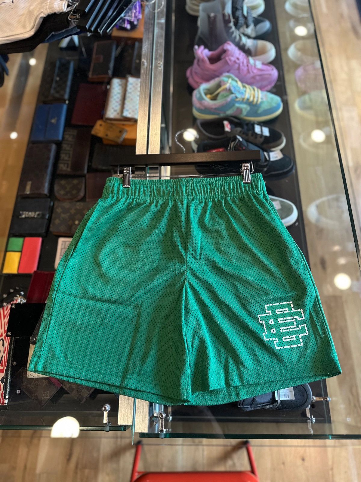 Eric Emanuel Eric Emmanuel Shorts Green DS Size Small Size US 30 / EU 46 - 1 Thumbnail