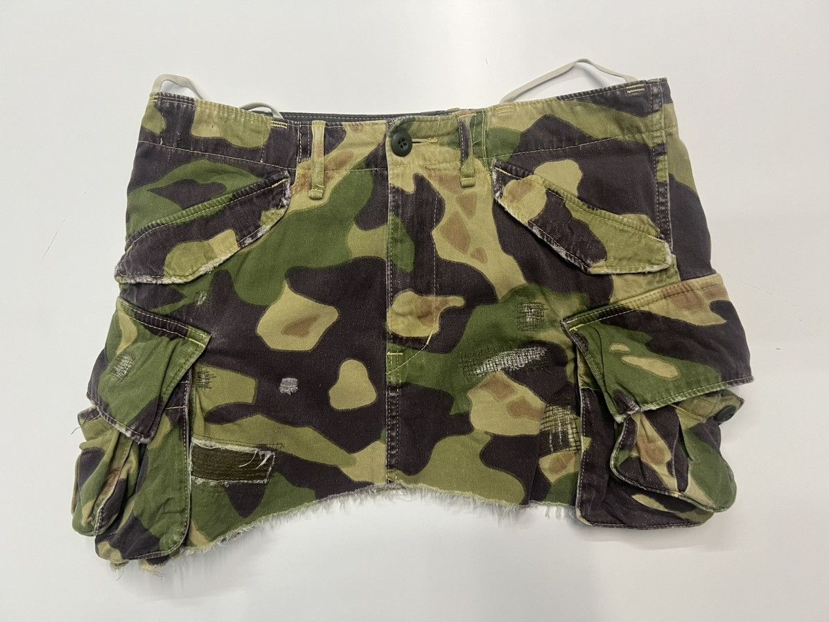 Japanese Brand RINA SLANG CAMO MINI SKIRT SIZE 30 Size 30" / US 8 / IT 44 - 1 Thumbnail