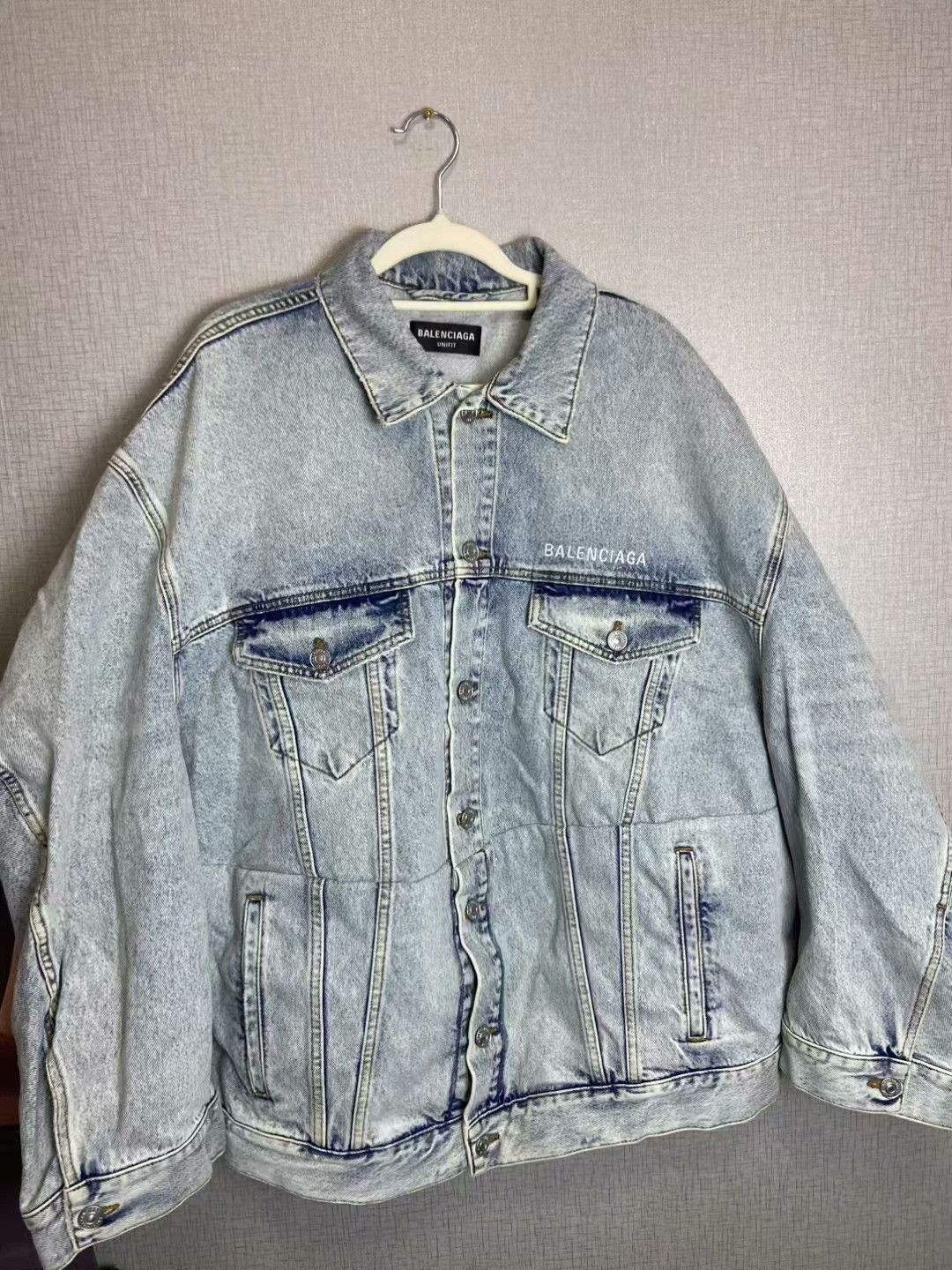 Balenciaga Balenciaga Denim Embroidered Jacket L Women Size L / US 10 / IT 46 - 1 Thumbnail