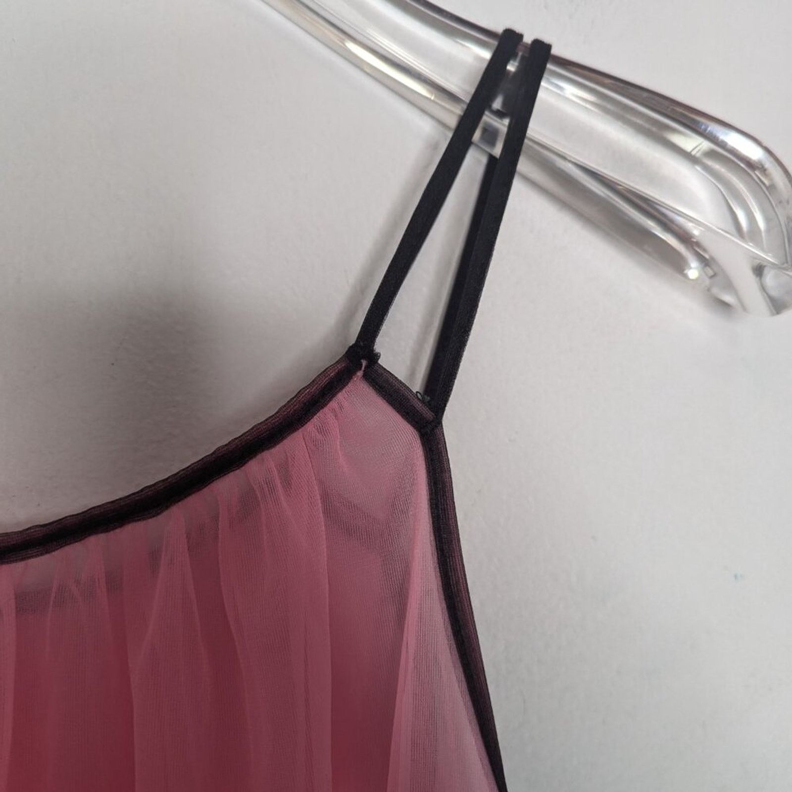 Vintage Vintage 60s Bright Pink Nightgown Black Lace Trim Sleeveless Size M / US 6-8 / IT 42-44 - 7 Thumbnail