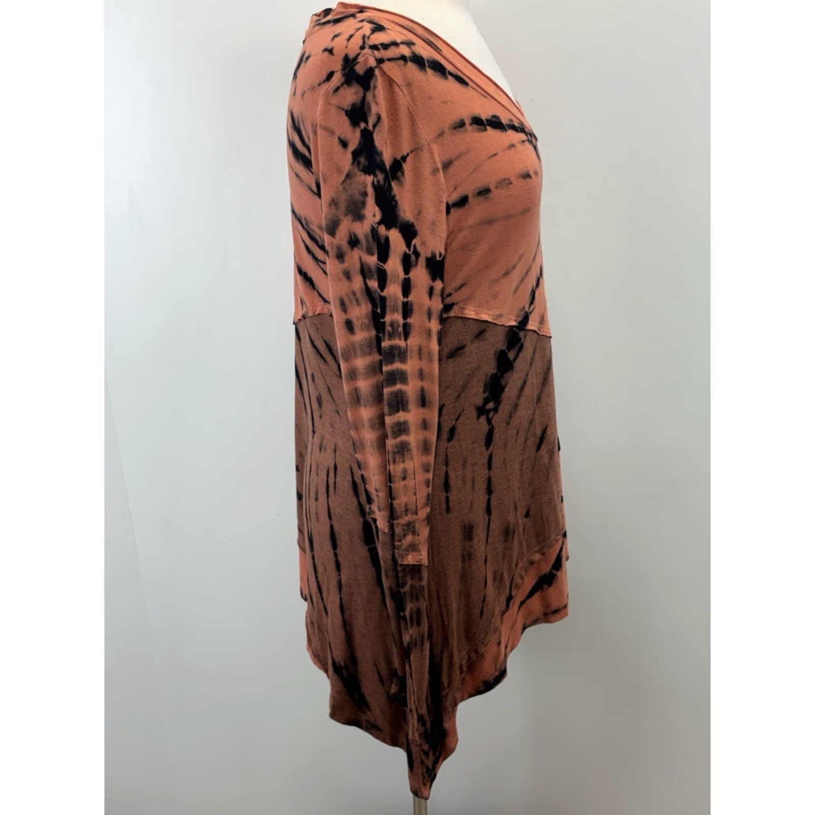 Soft Surroundings Soft Surroundings Tie Dye Tunic Top Shirt Women’s M Orange Bohemian Hippie Long Sleeve Pullover Casual Rayon Blend Asymmetric Hem Size M / US 6-8 / IT 42-44 - 4 Thumbnail