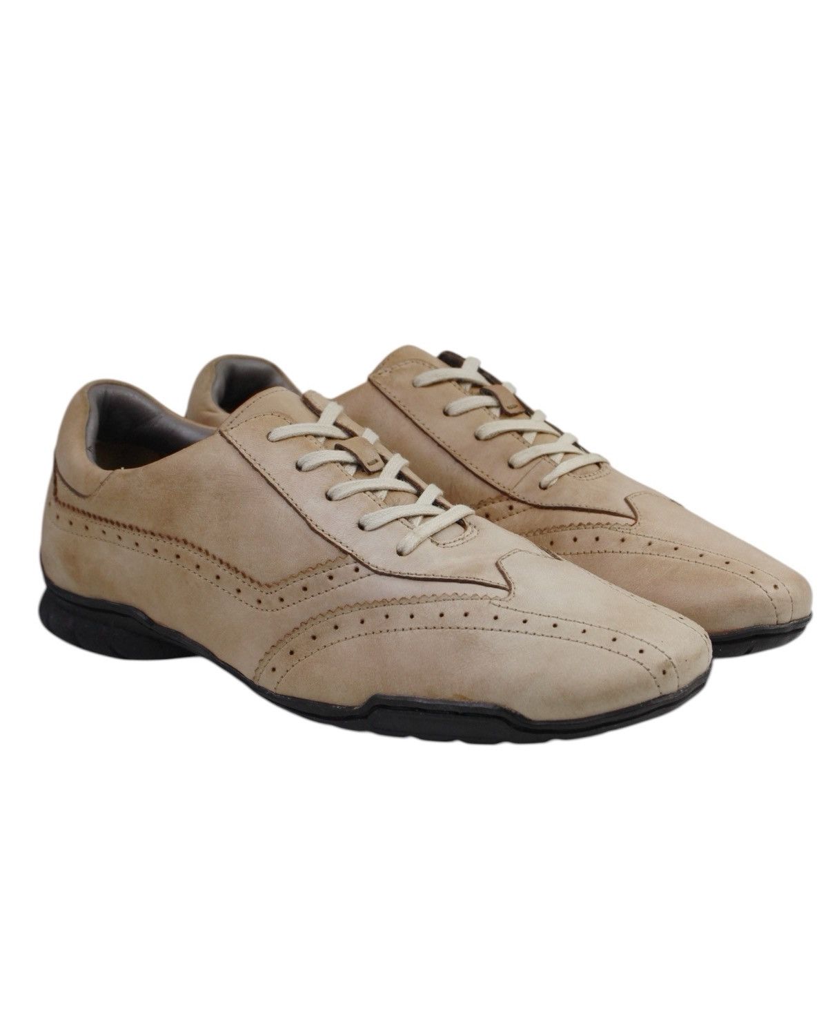 Clarks 2000S CLARKS BEIGE LEATHER CASUAL TRAINERS Size US 7 / EU 40 - 2 Thumbnail
