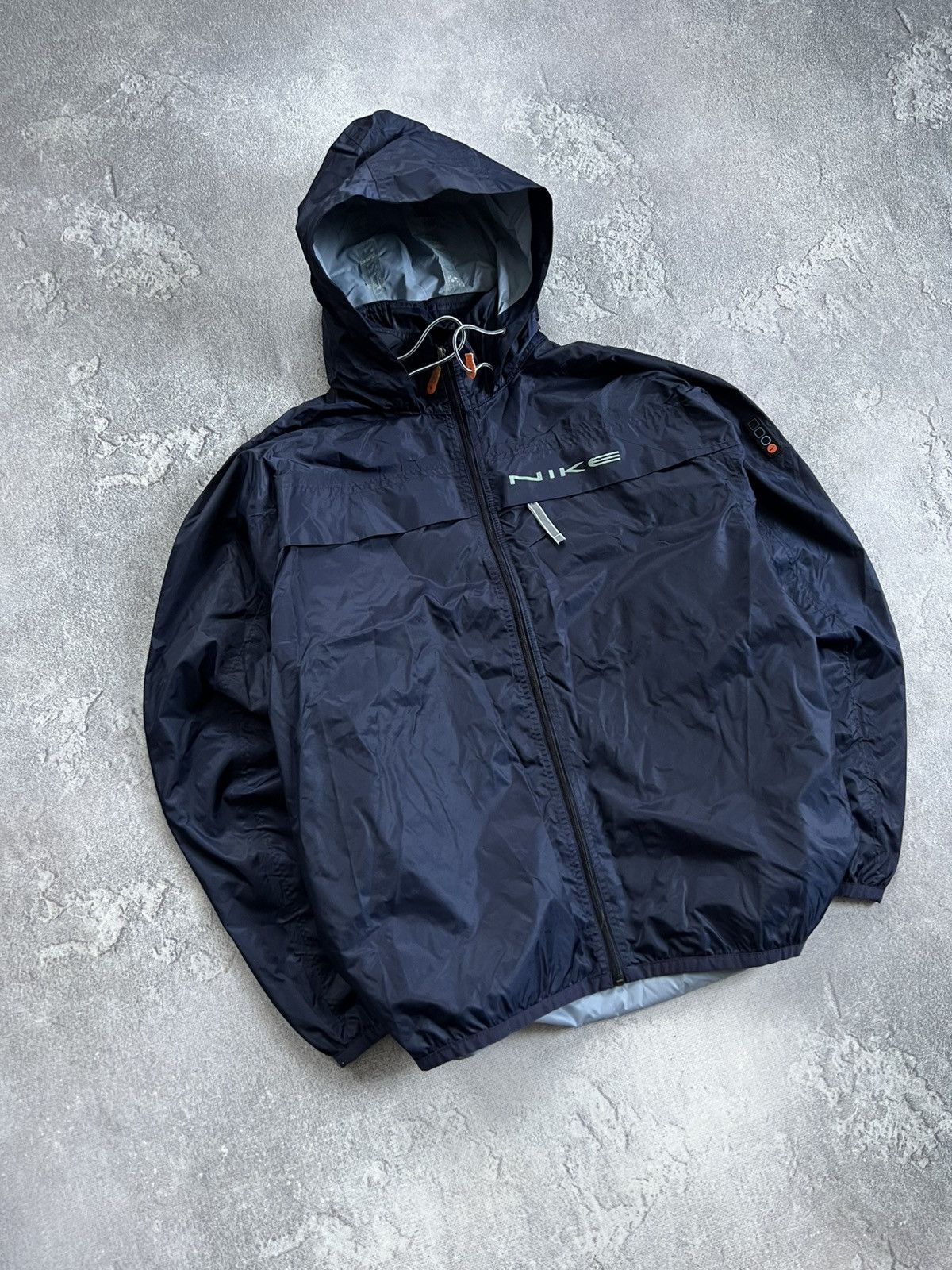 Nike Nike Vintage Nylon Track Hooded Jacket Windbreaker Swoosh M Size US M / EU 48-50 / 2 - 2 Thumbnail