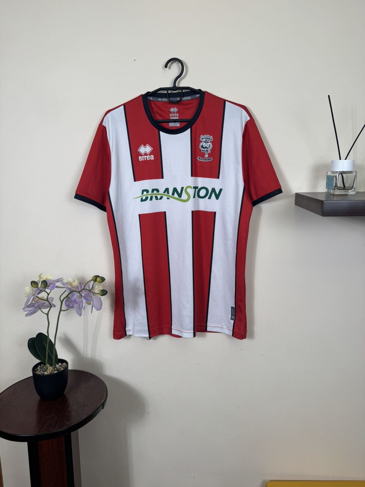 Errea Lincoln City Jersey Home Soccer football 2022-23 Errea L Size US L / EU 52-54 / 3 - 1 Thumbnail