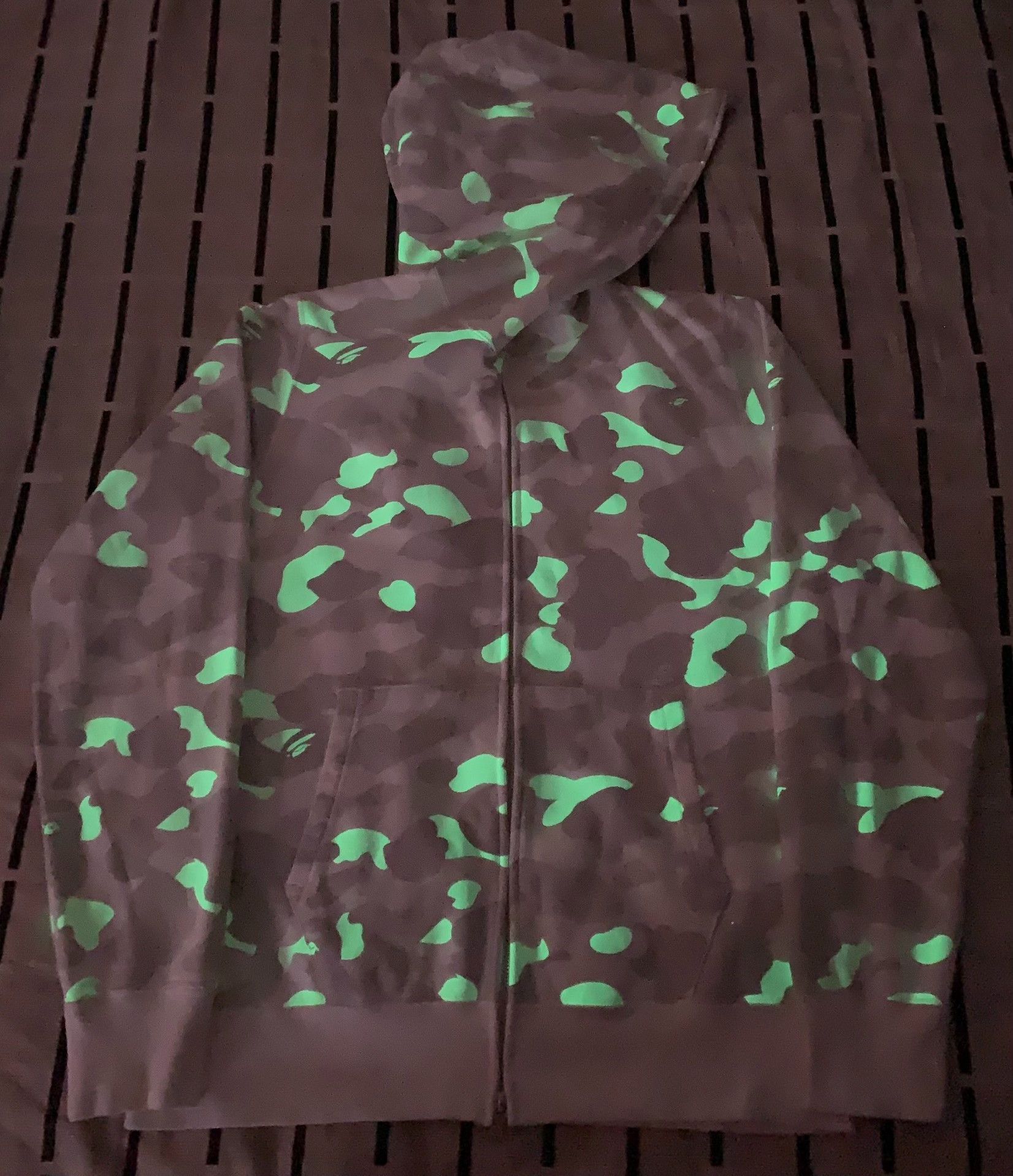 Bape Bape Camo Glow White Light Jacket L Men Size US L / EU 52-54 / 3 - 1 Thumbnail