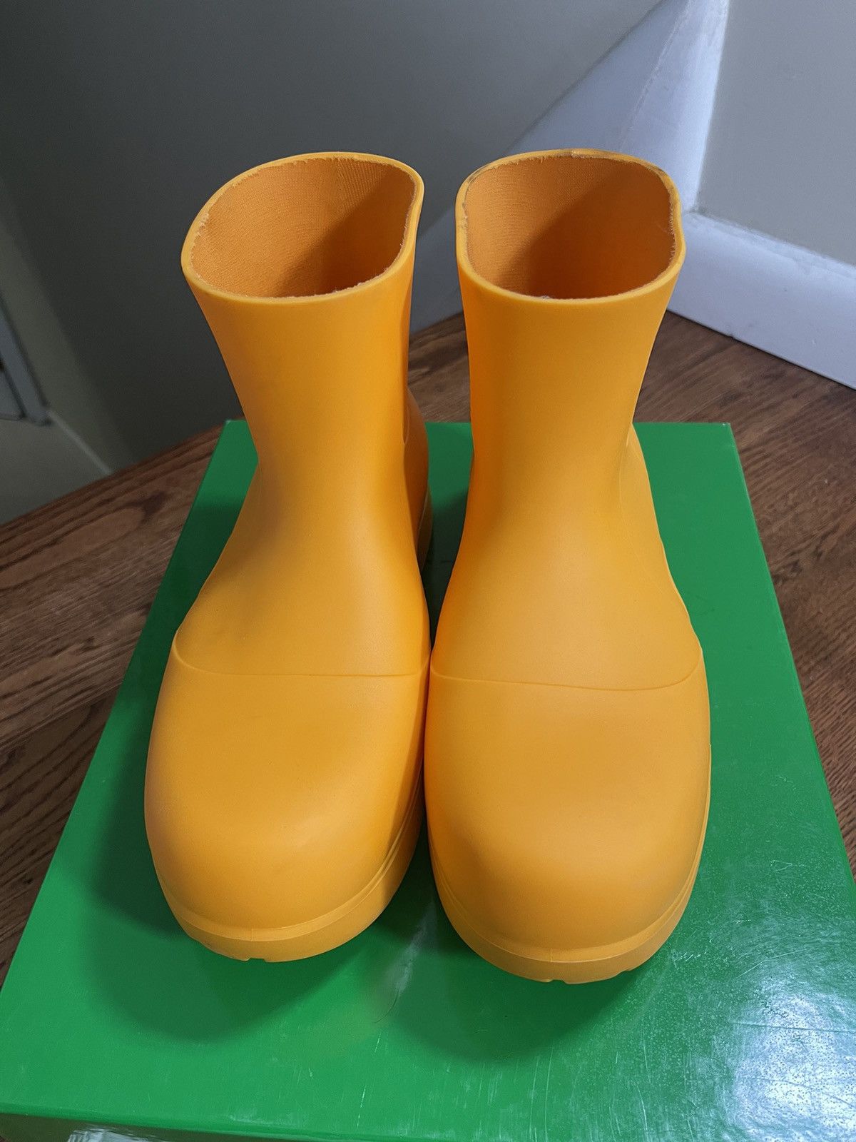 Bottega Veneta Womens Bottega Veneta Tangerine Matt Rubber Puddle Boots 39 Size US 9 / IT 39 - 15 Thumbnail