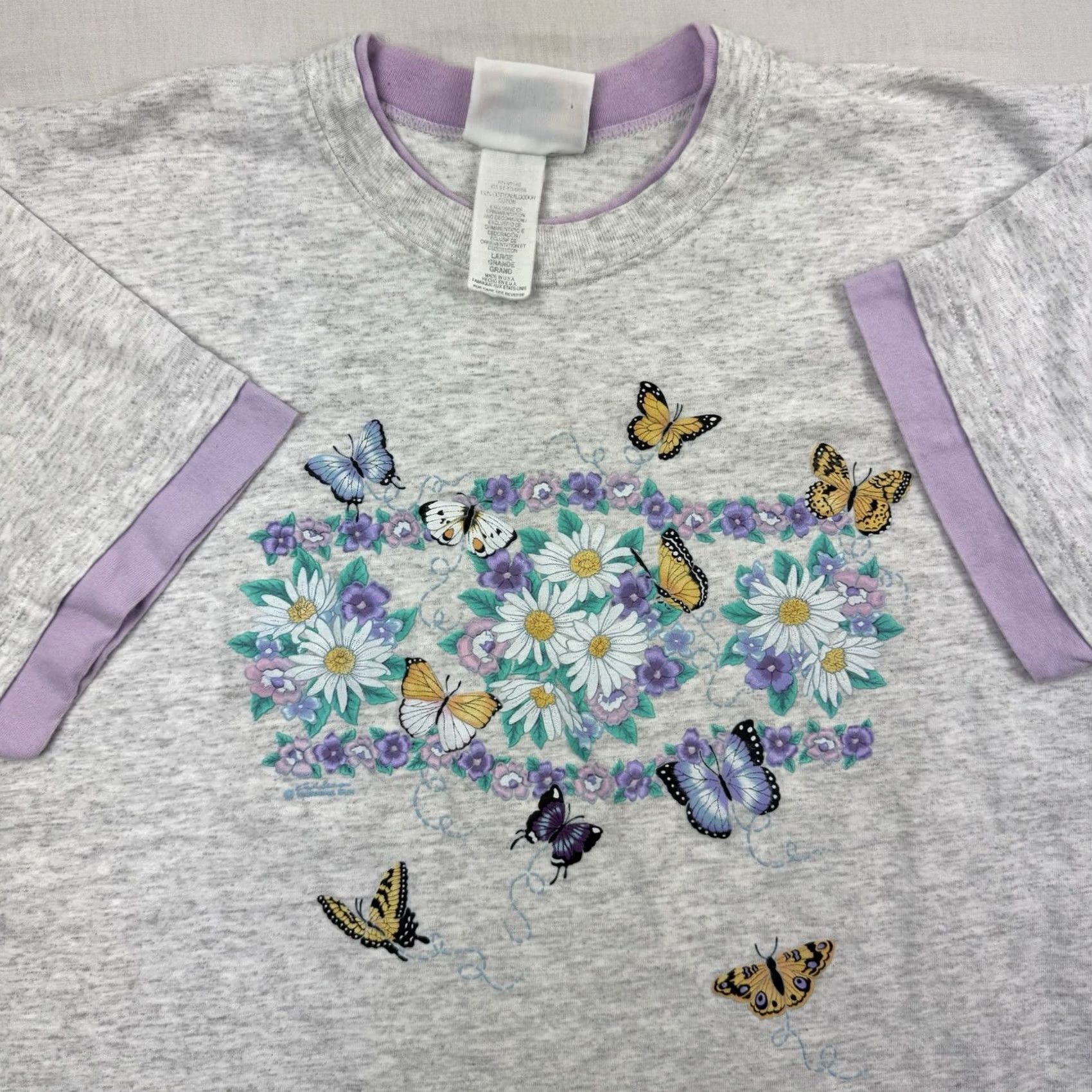 Vintage VINTAGE Morning Sun T-Shirt Womens Large Gray Cotton Butterfly Flower 90s Animals Nature Mens Women Girls Boys Size L / US 10 / IT 46 - 2 Thumbnail