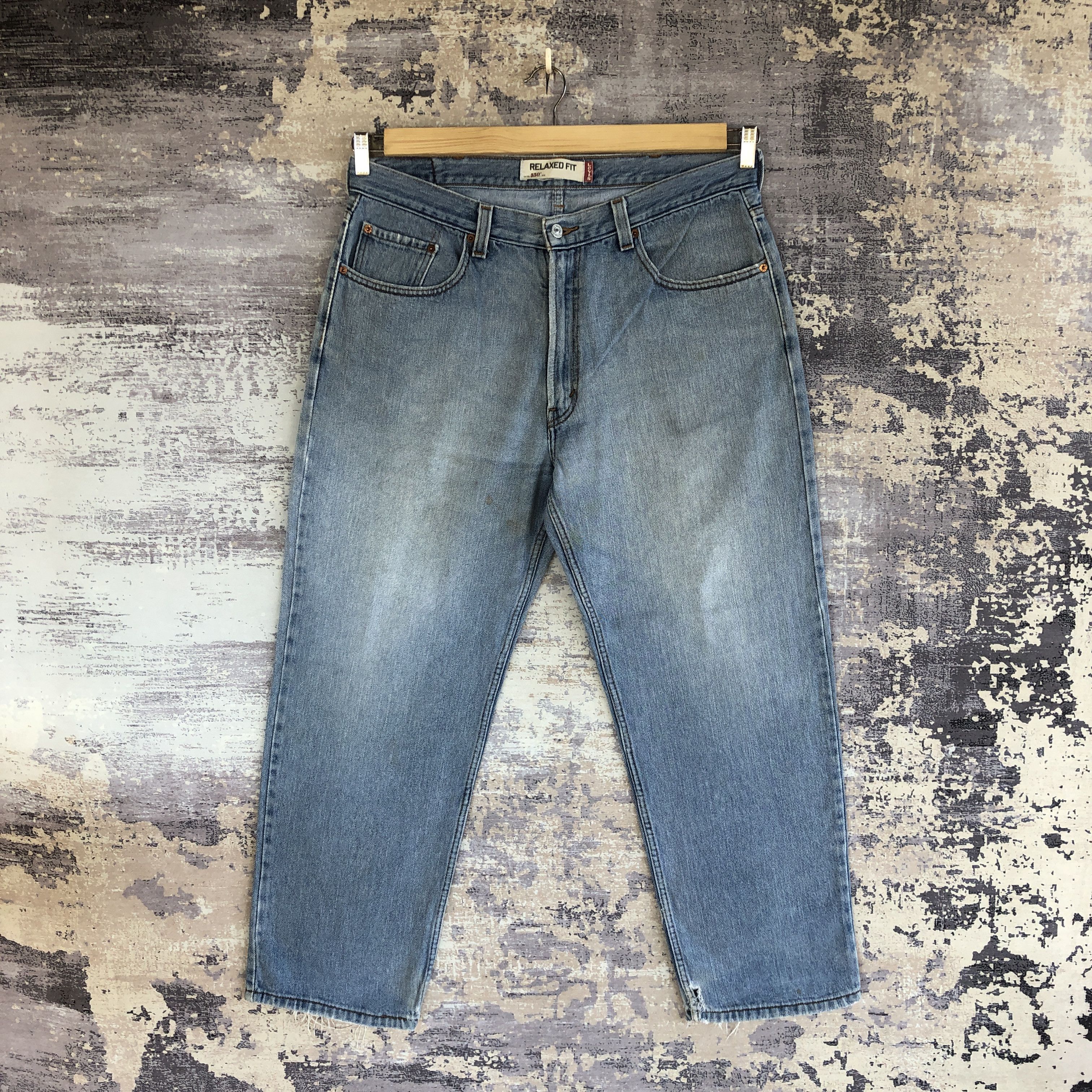 Levi's Vintage Levi's 550 Sun Faded Jeans Levis Light Wash Denim Size US 36 / EU 52 - 1 Thumbnail