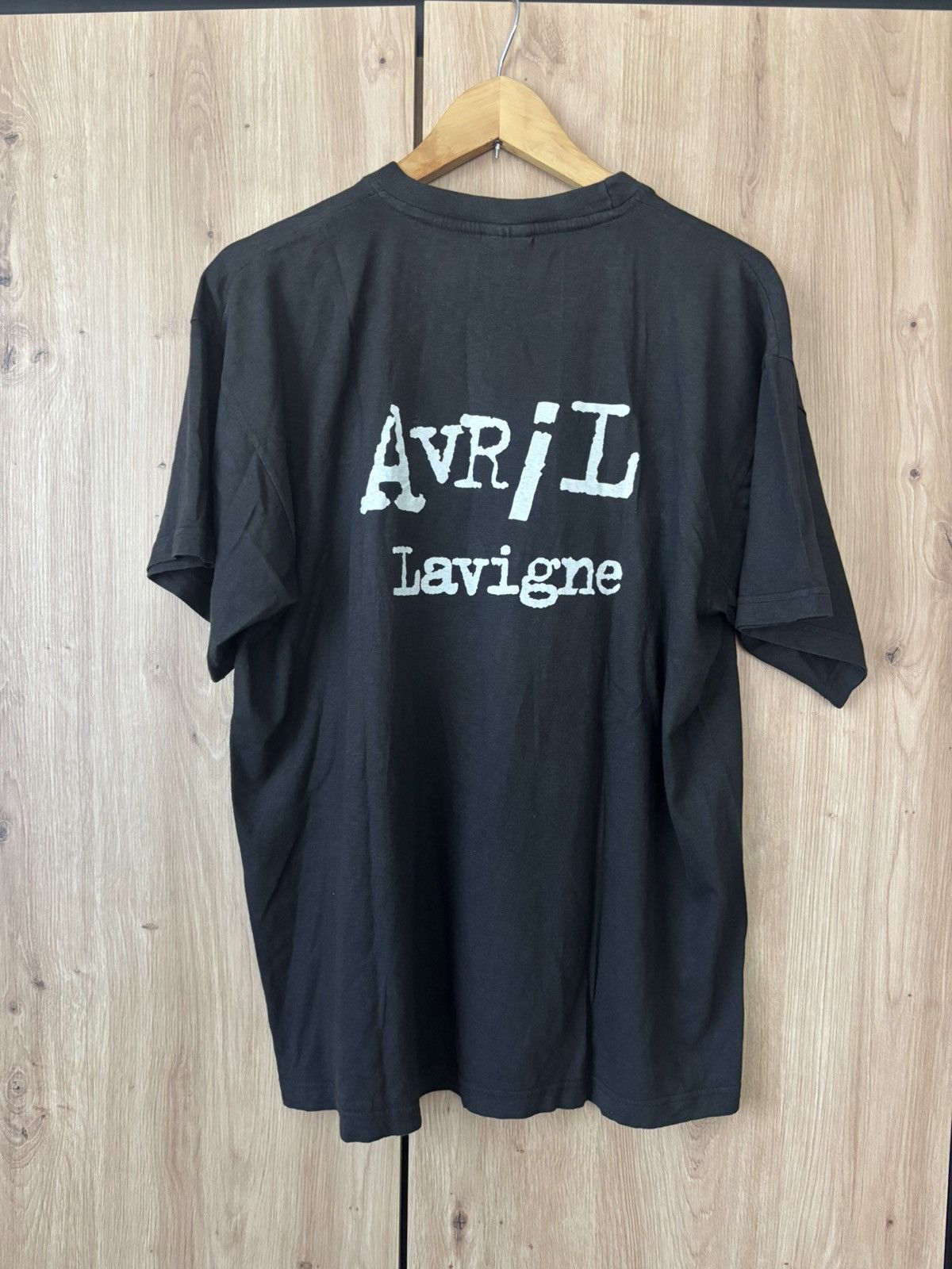 Band Tees VINTAGE AVRIL LAVIGNE TEE Size US M / EU 48-50 / 2 - 2 Thumbnail