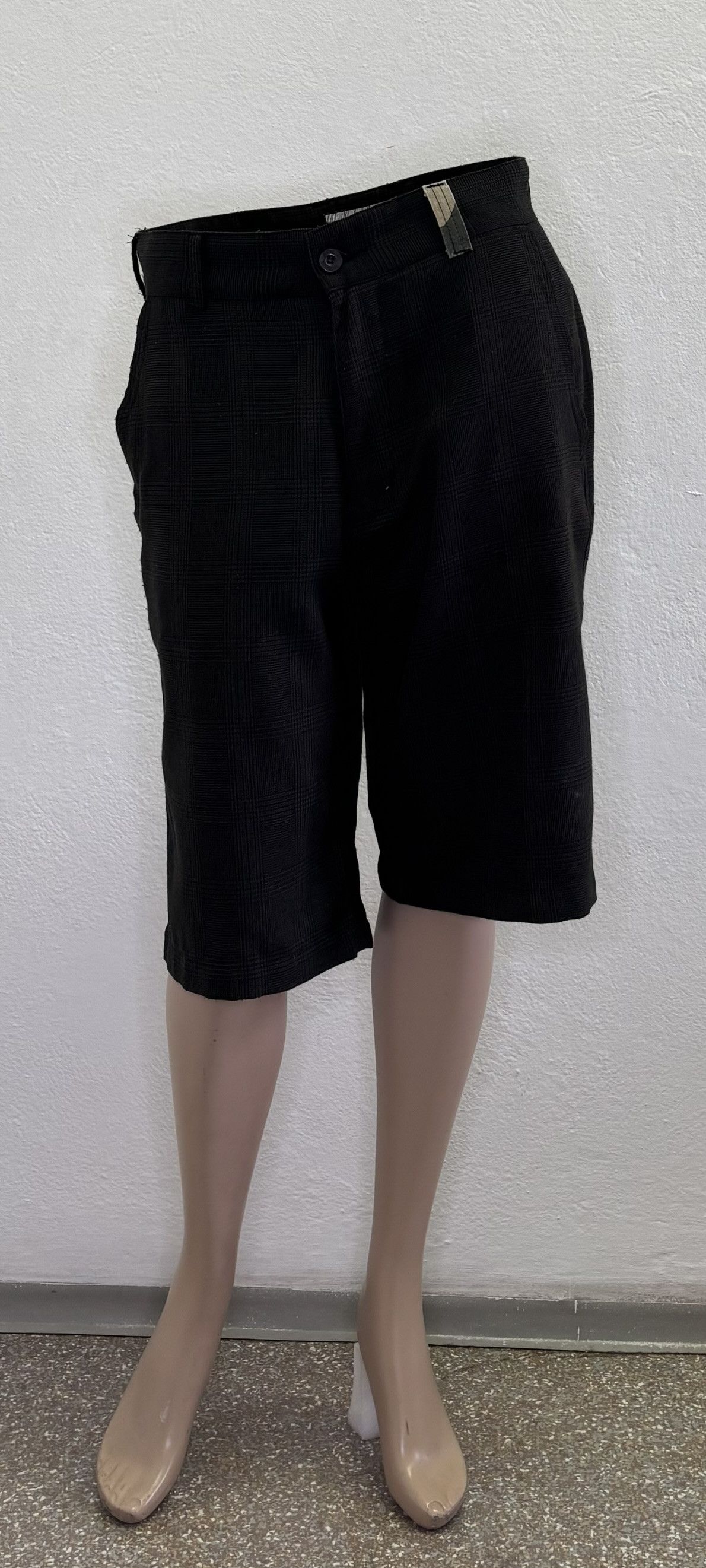 Billabong Billabong vintage Black Shorts size 32 Size US 32 / EU 48 - 1 Thumbnail
