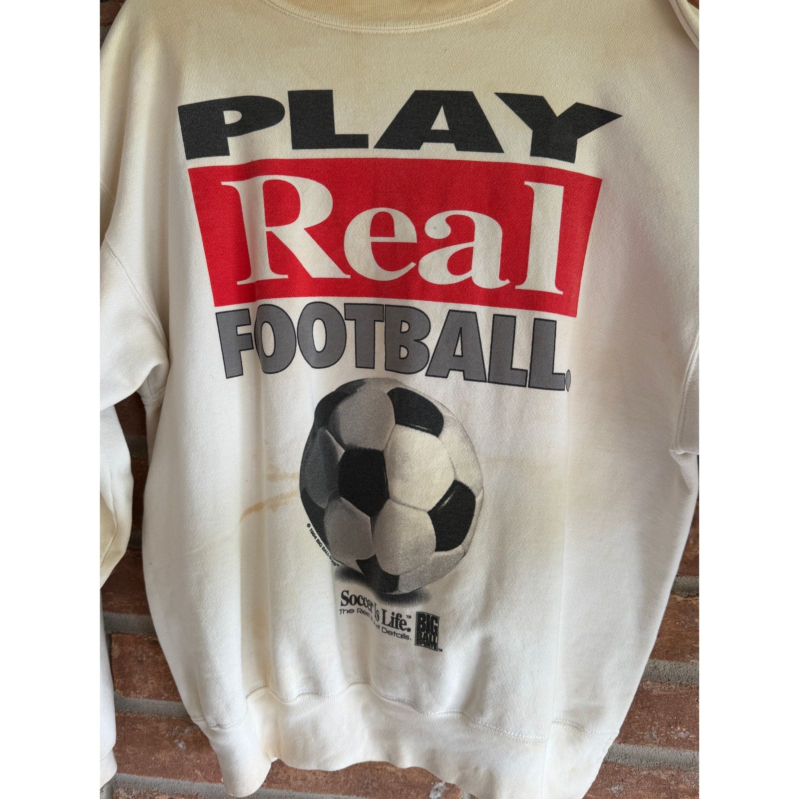 Vintage Vintage Play Real Football Crewneck Big Ball Sports XL Size US XL / EU 56 / 4 - 4 Thumbnail