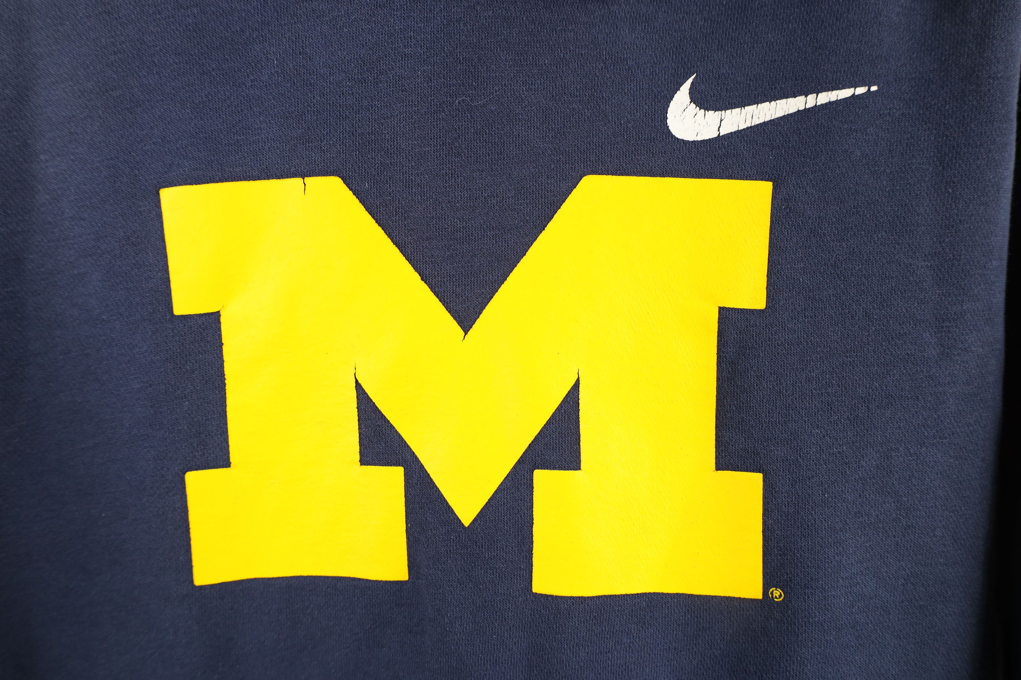 Nike × Vintage Nike Mens M University of Michigan Hoodie Sweatshirt Blue Size US L / EU 52-54 / 3 - 4 Thumbnail