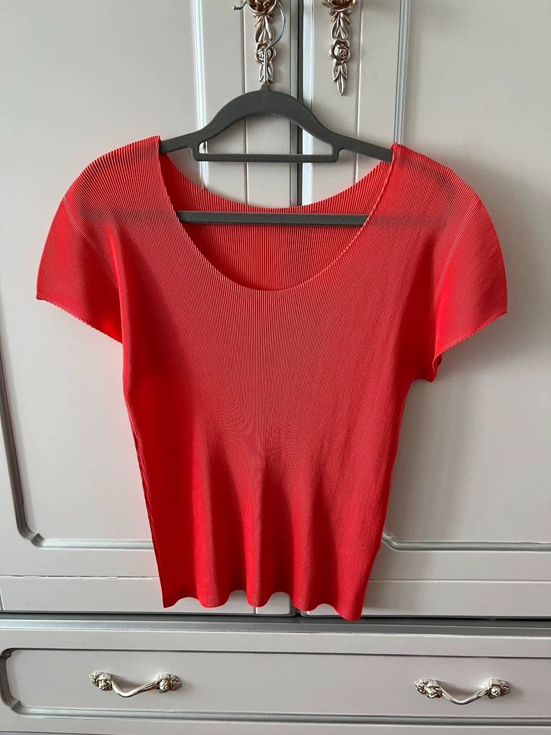 Issey Miyake issey miyake Watermelon red short-sleeved shirt 2505-Nextar Size S / US 4 / IT 40 - 1 Thumbnail