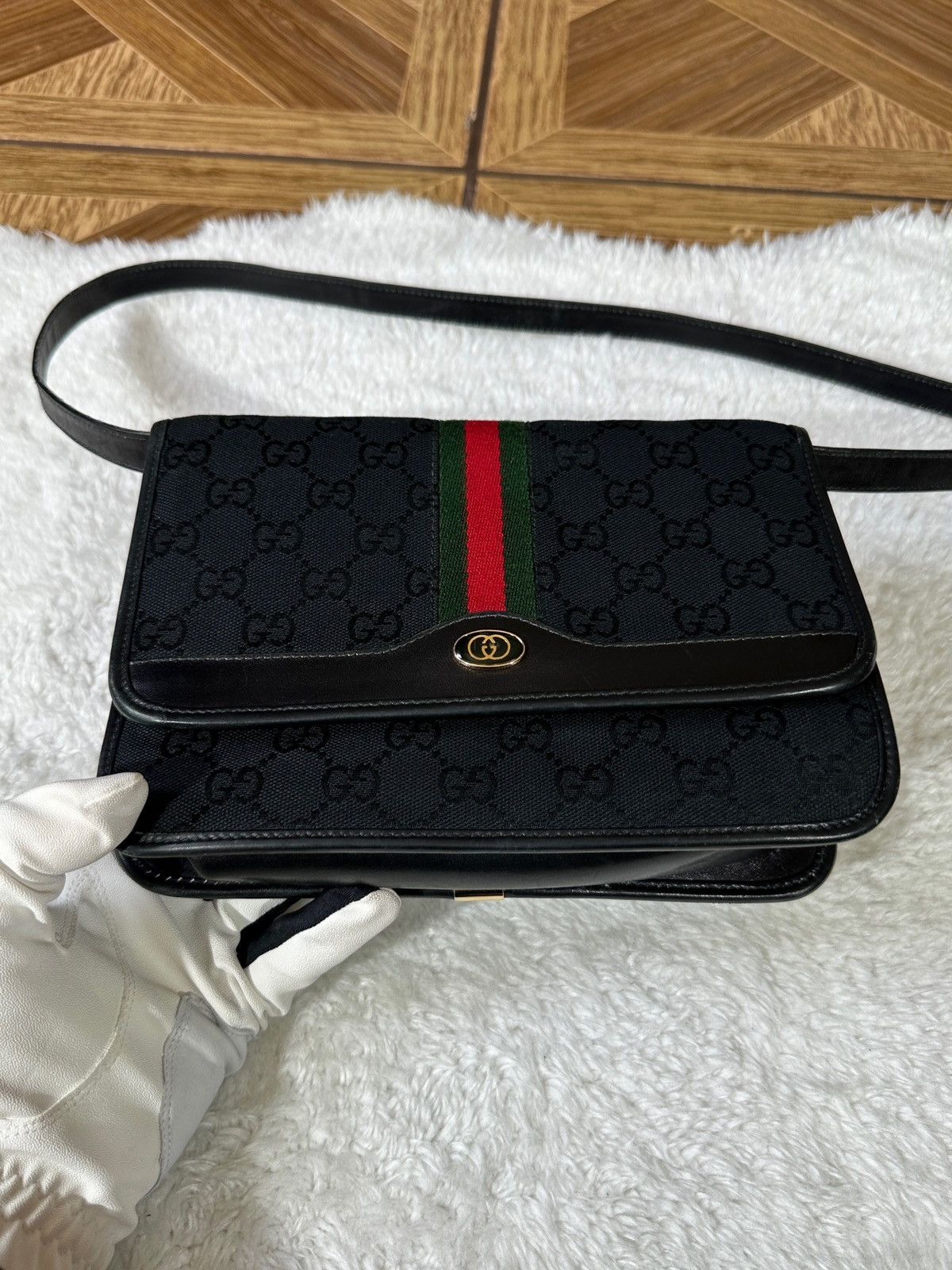Gucci Gucci Monogram Shoulder Bag GG Canvas Vintage Web Italy rare Size ONE SIZE - 4 Thumbnail