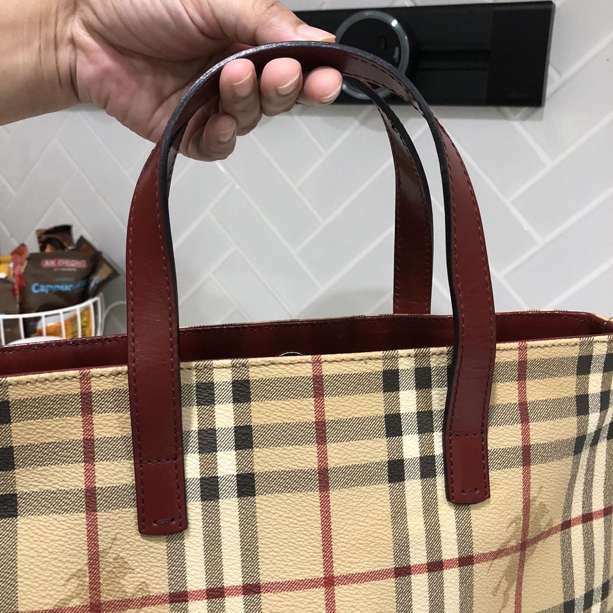 Burberry BURBERRY Nova Check Tote Bag PVC Leather Beige Auth T-03-01 Size ONE SIZE - 13 Thumbnail