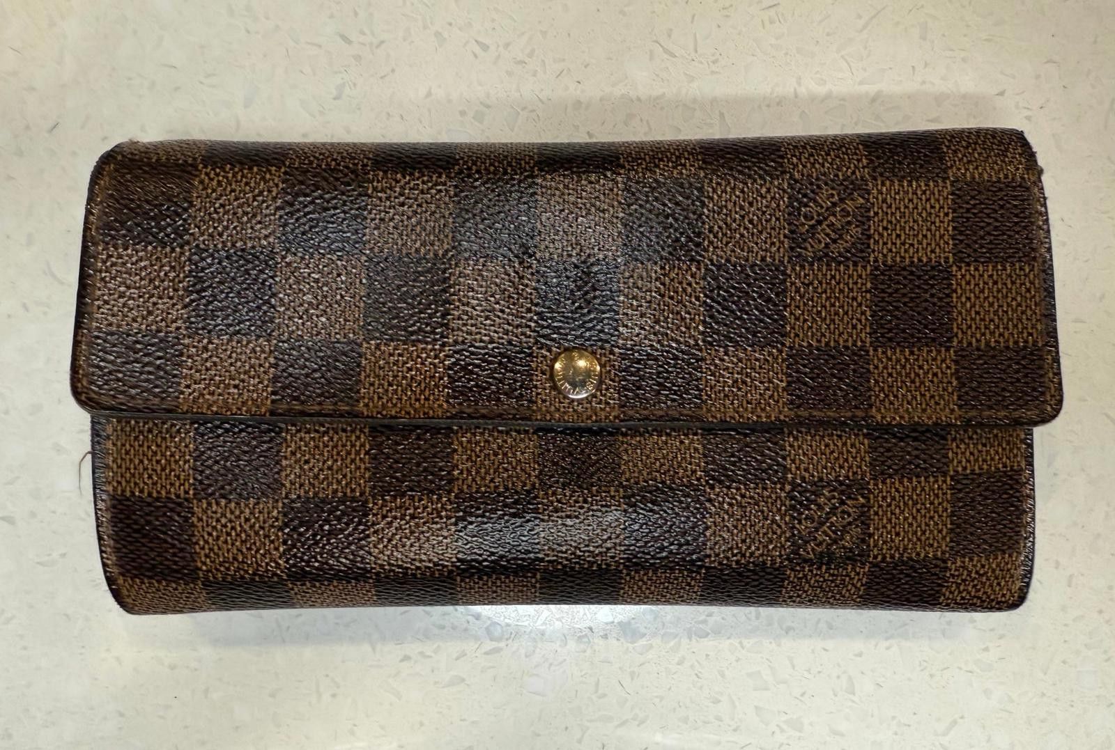 Louis Vuitton Louis Vuitton Damier Ebene Sarah Wallet – Timeless Elegance Size ONE SIZE - 1 Thumbnail