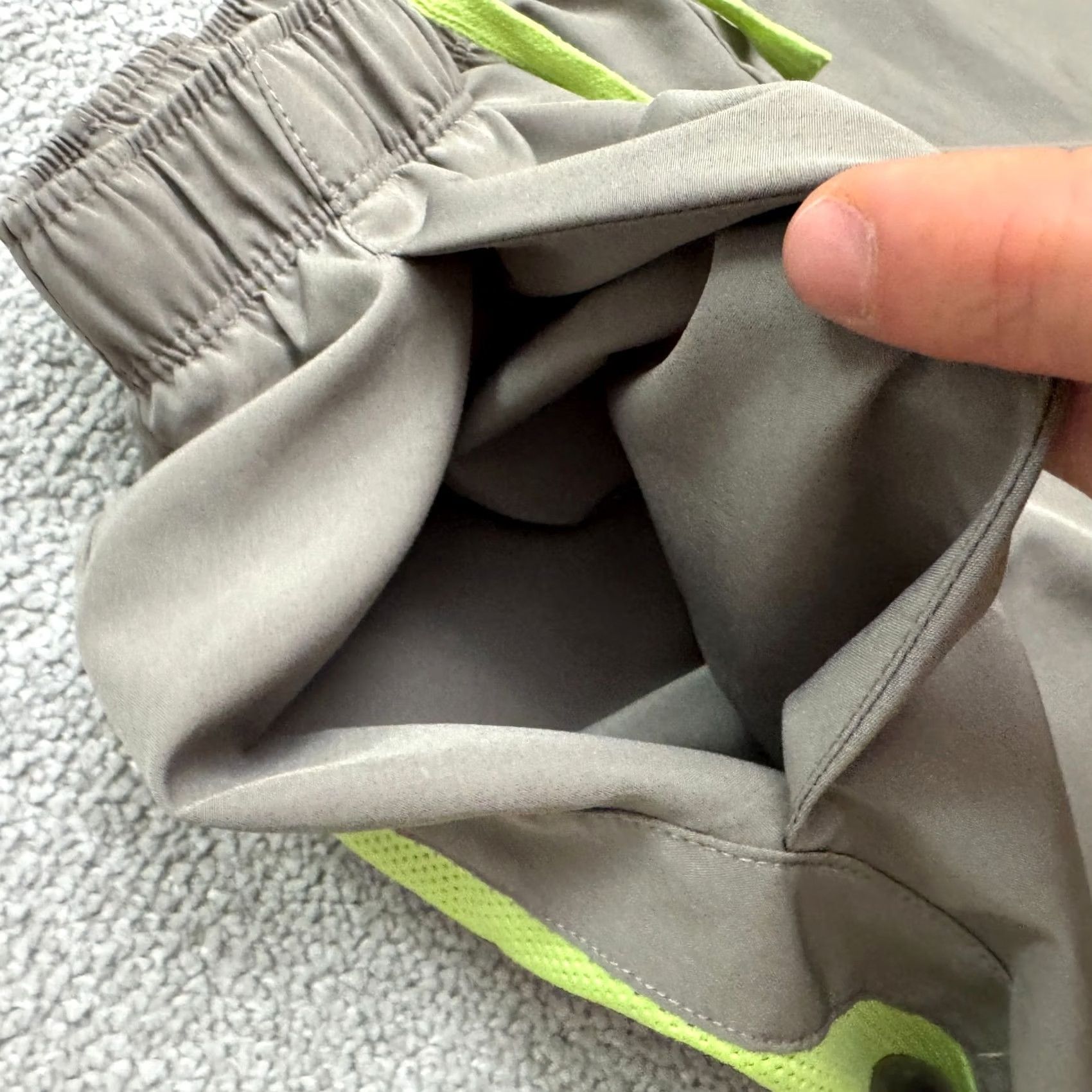 Asics ASICS Running Shorts Mens L Gray Lime Elastic Waist Athletic Gym Casual Sports Size US 33 - 4 Thumbnail